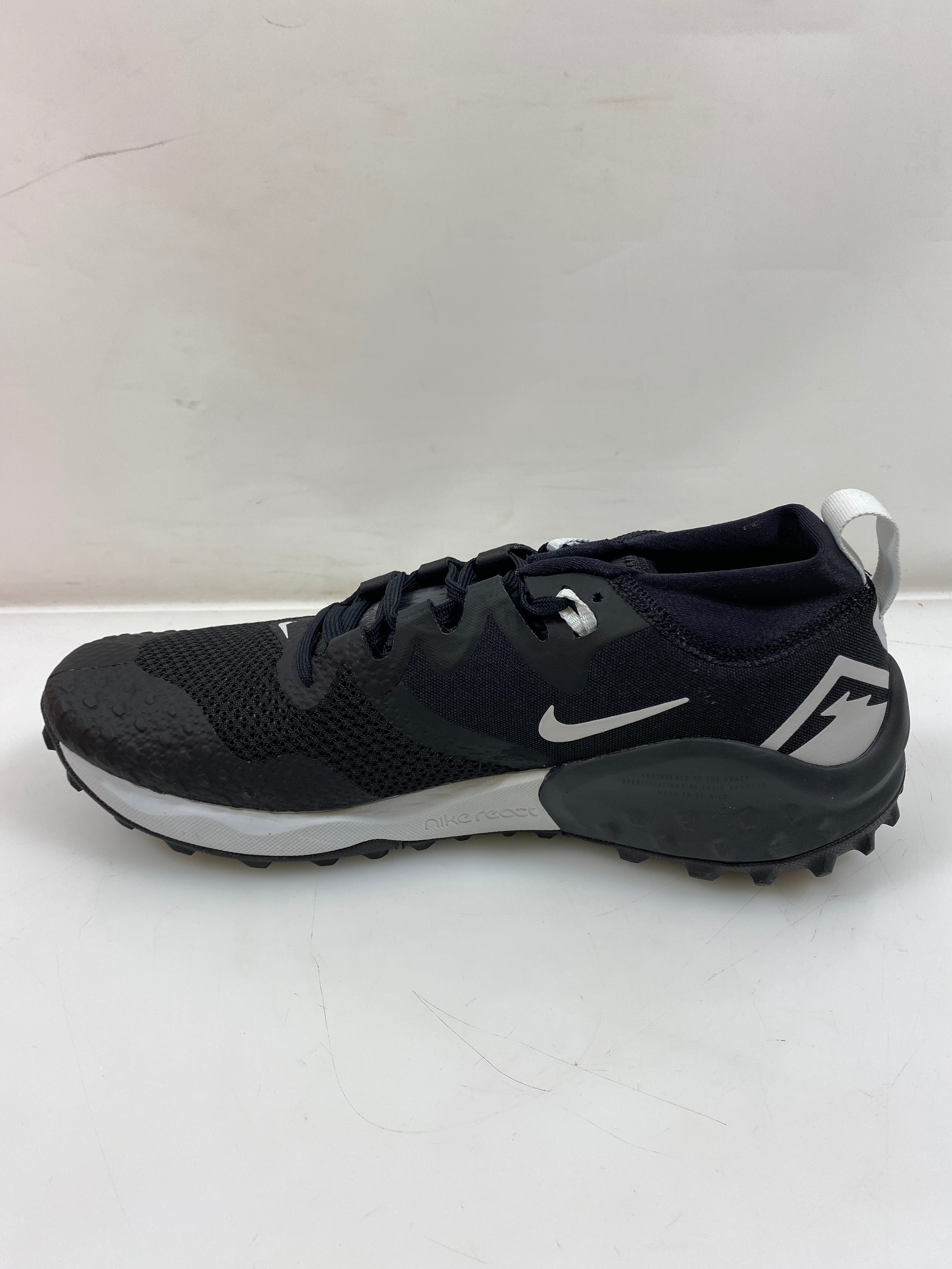 Women's Nike Wildhorse 7 Black Running Shoes Size 11