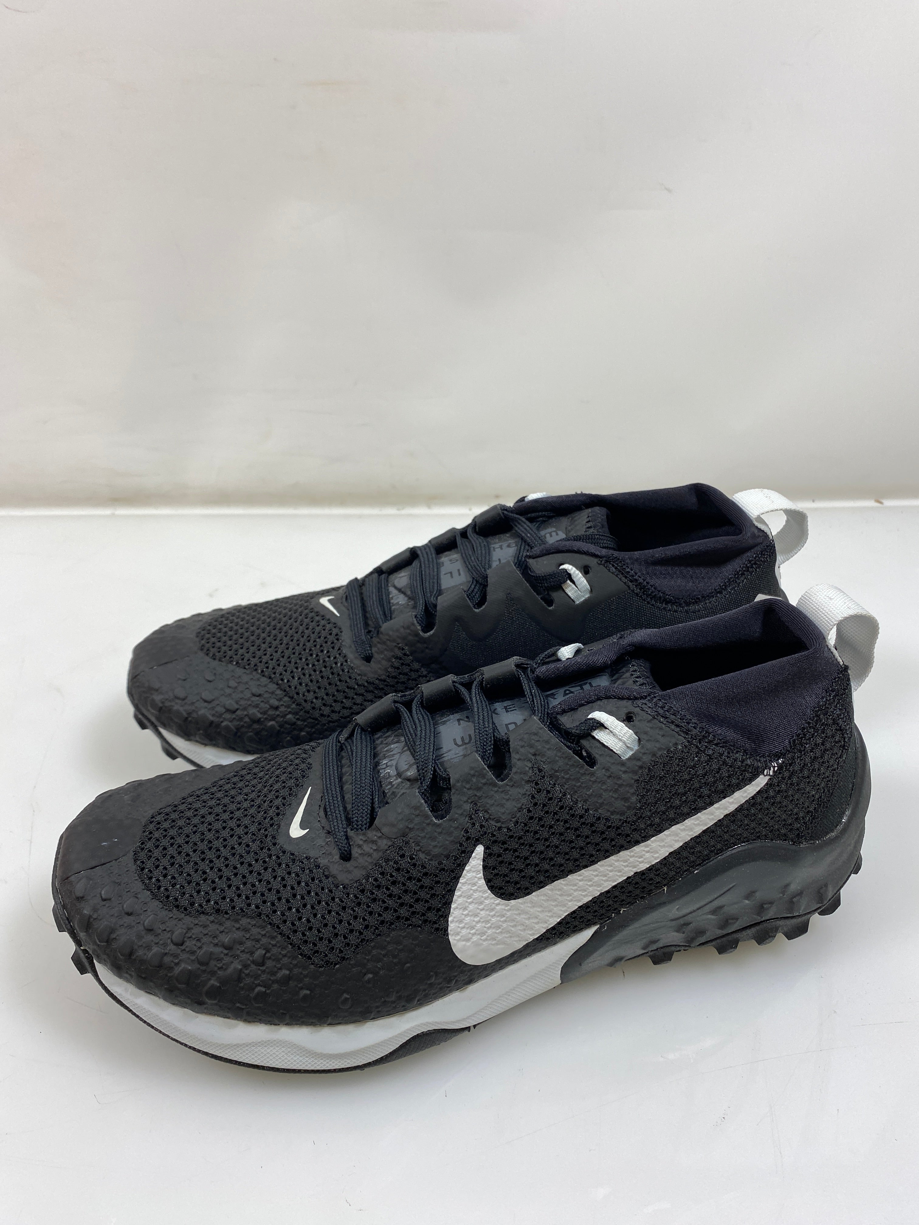 Women's Nike Wildhorse 7 Black Running Shoes Size 8.5