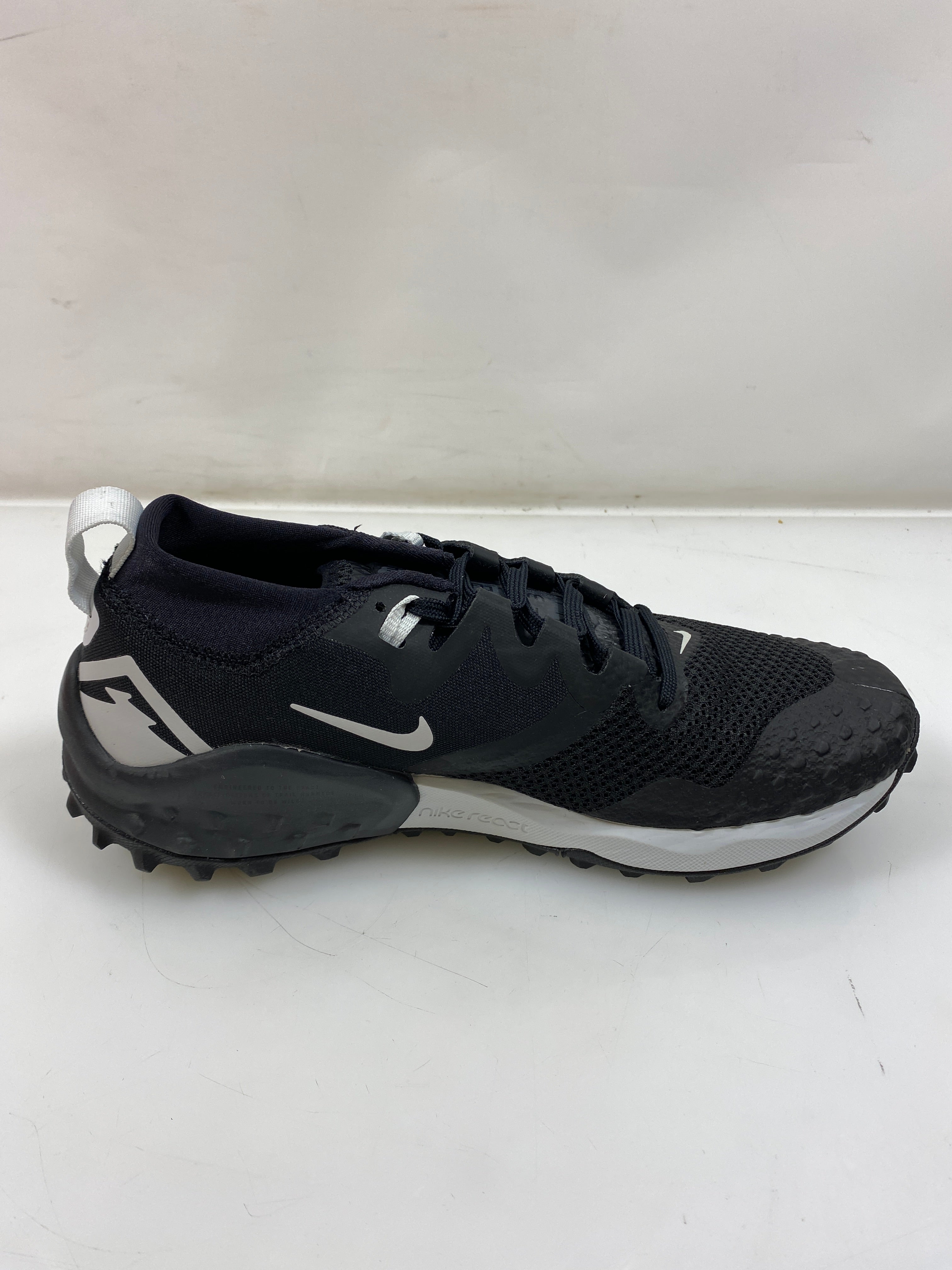 Women's Nike Wildhorse 7 Black Running Shoes Size 8.5
