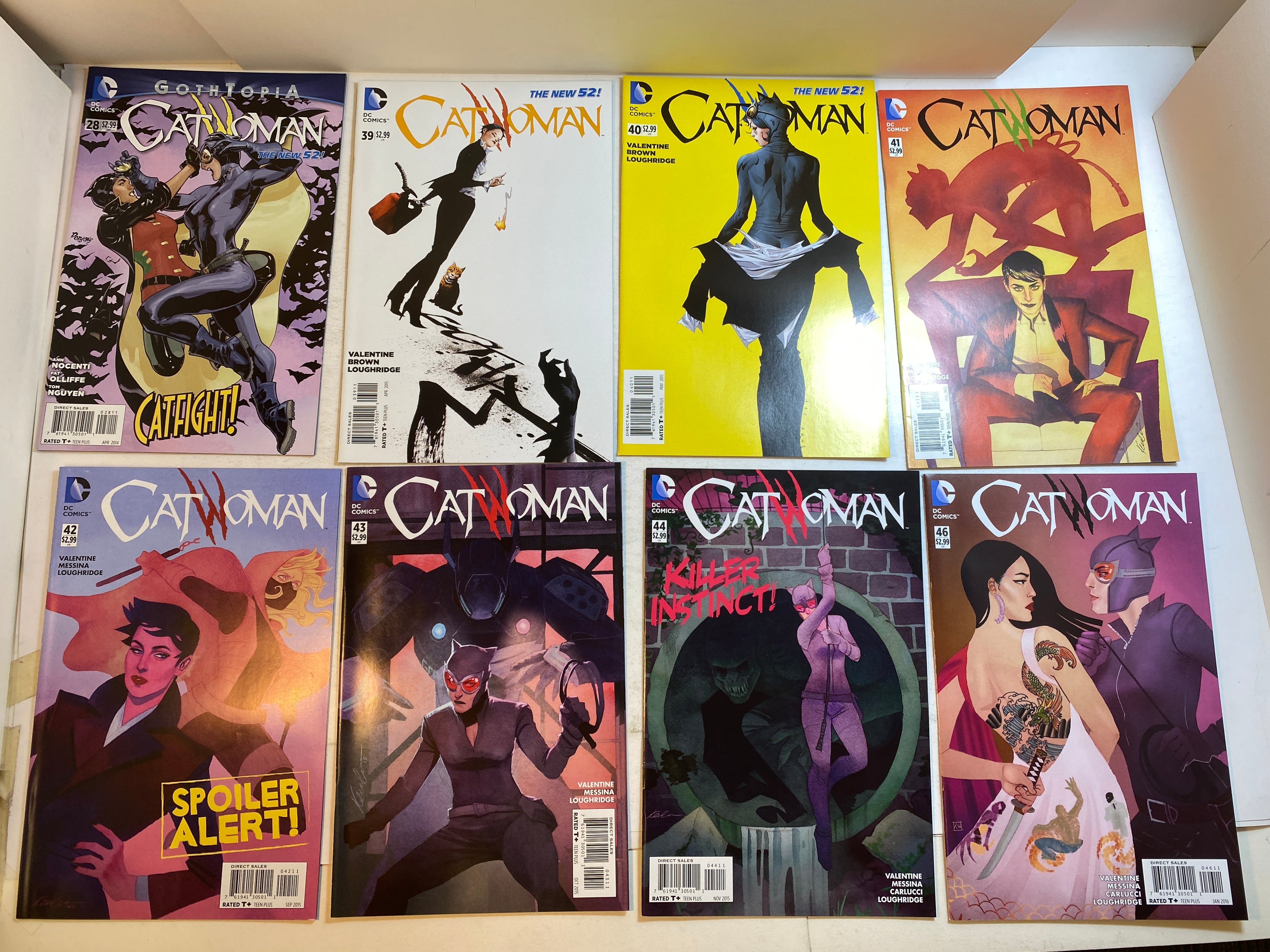 Lot of 31 Catwoman Comics DC 2012-2013
