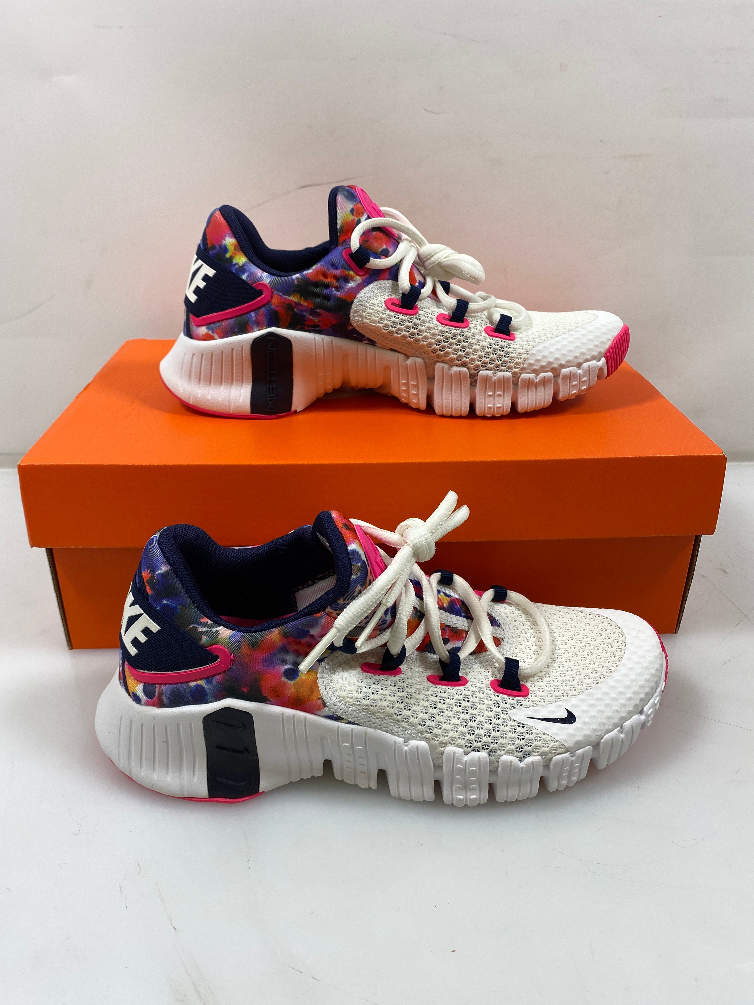 Women's Nike Metcon 9 Multicolored Shoes Size 6