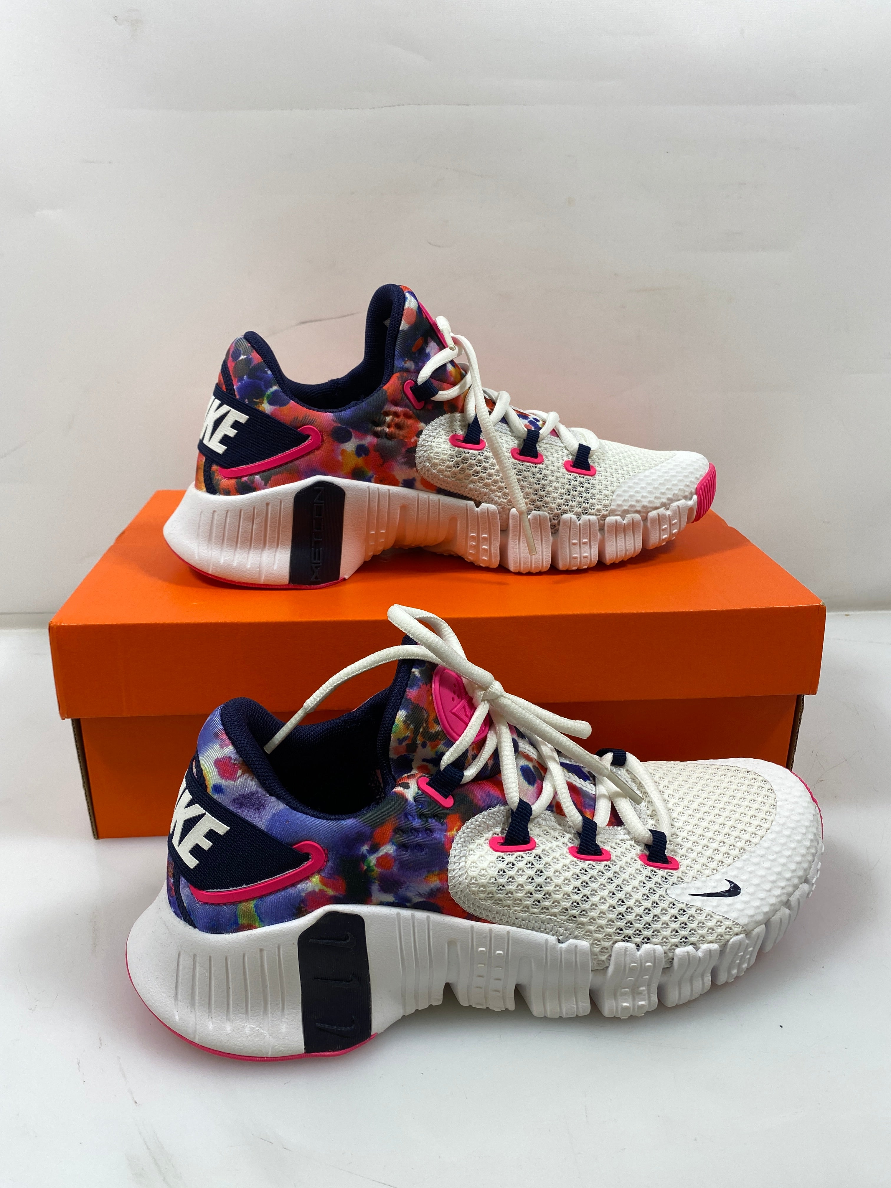 Women's Nike Metcon 9 Multicolored Shoes Size 8