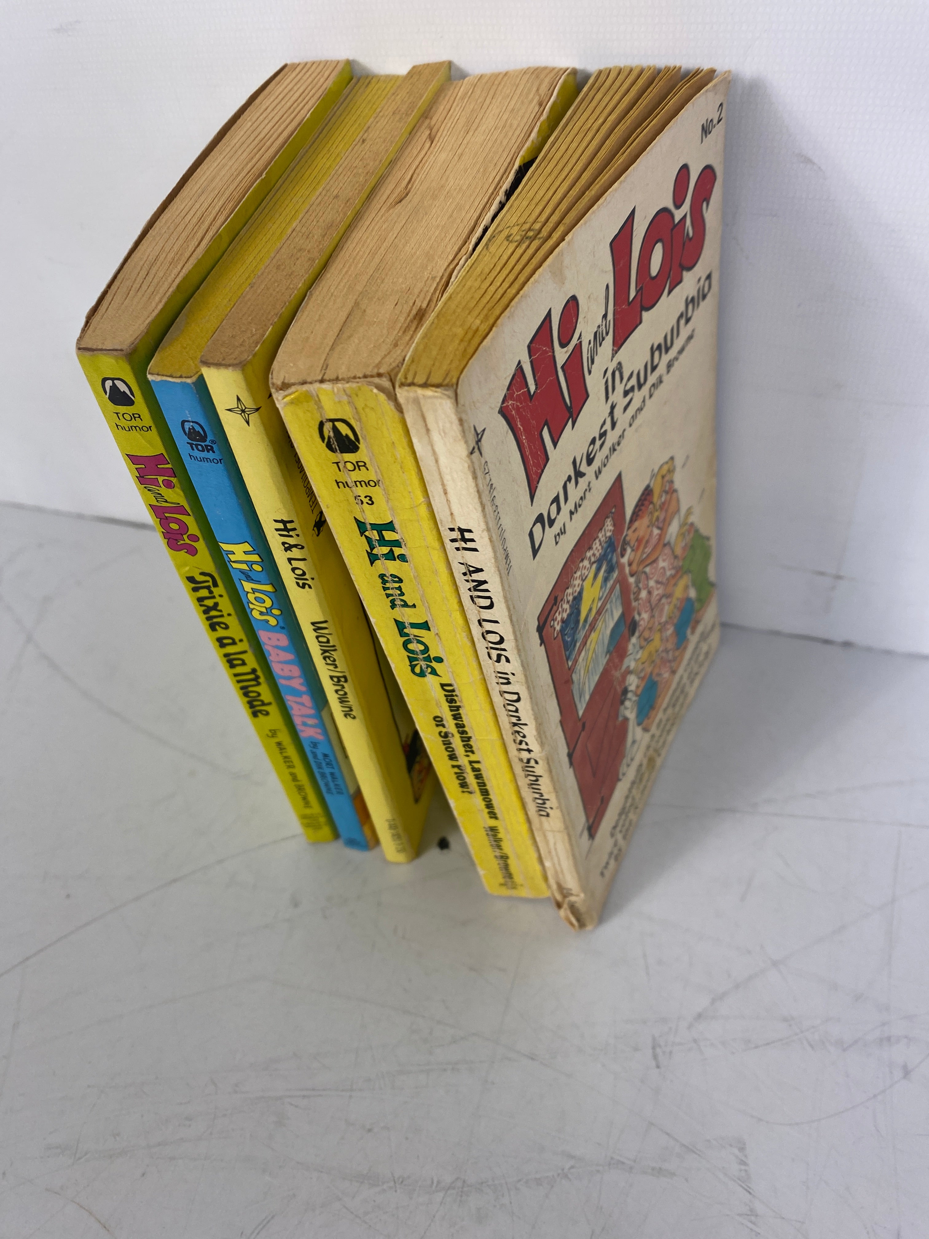 Lot of 5 Hi and Lois Paperback Books Mort Walker Dik Browne SC