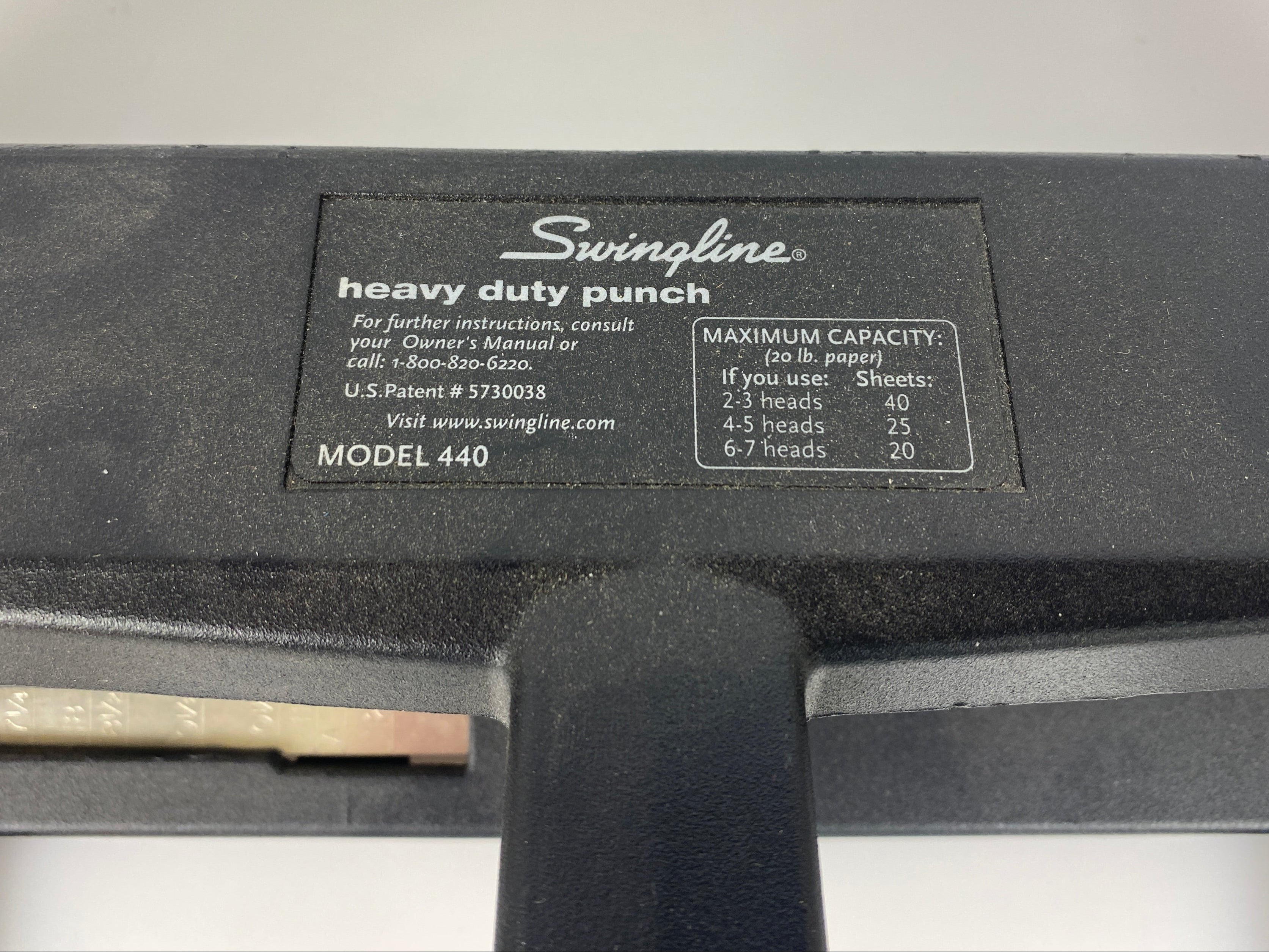 Swingline #440 Heavy Duty Table Top 3 Hole Punch