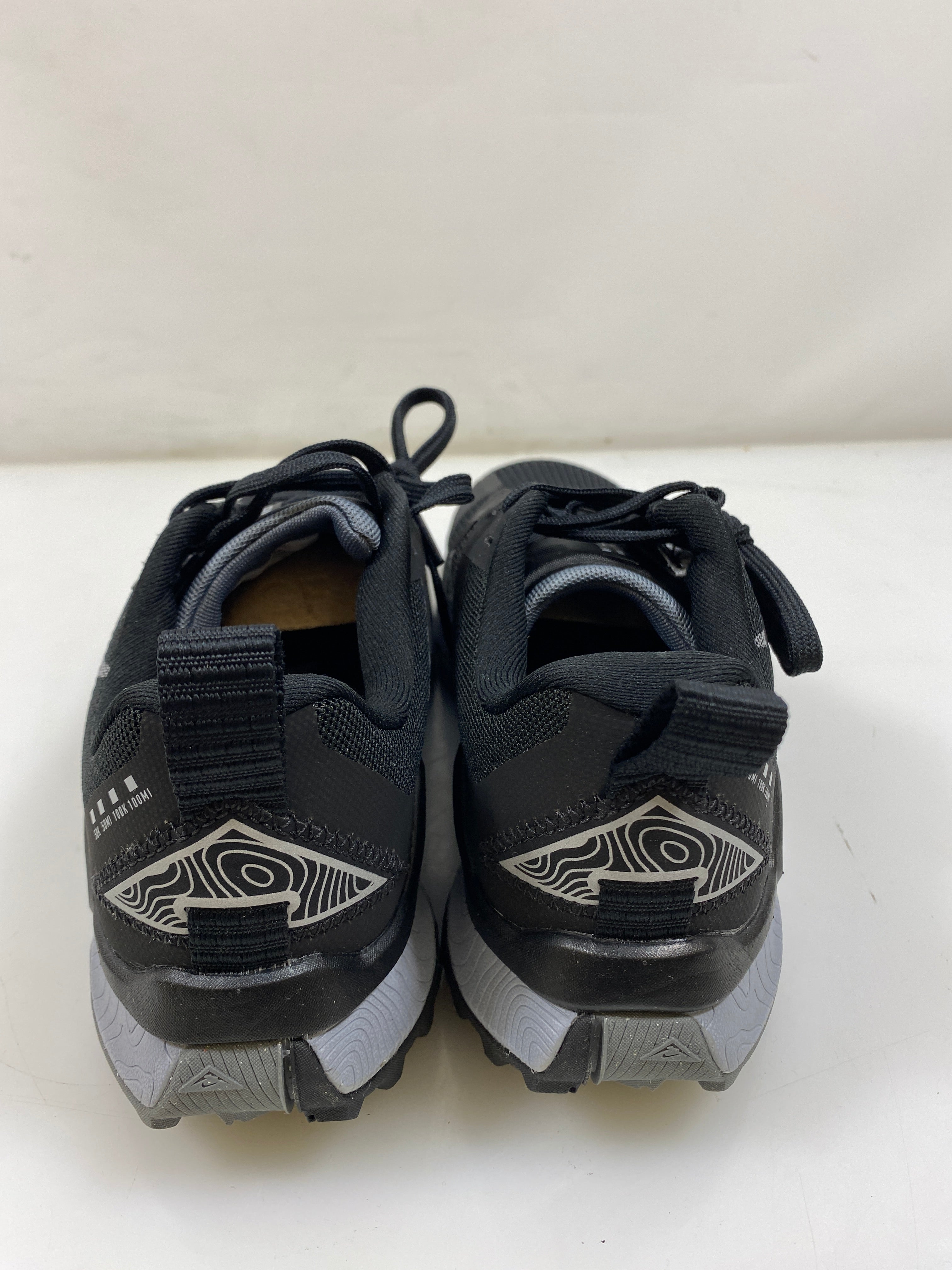 Women's Nike Wildhorse 8 Shoes Size 6