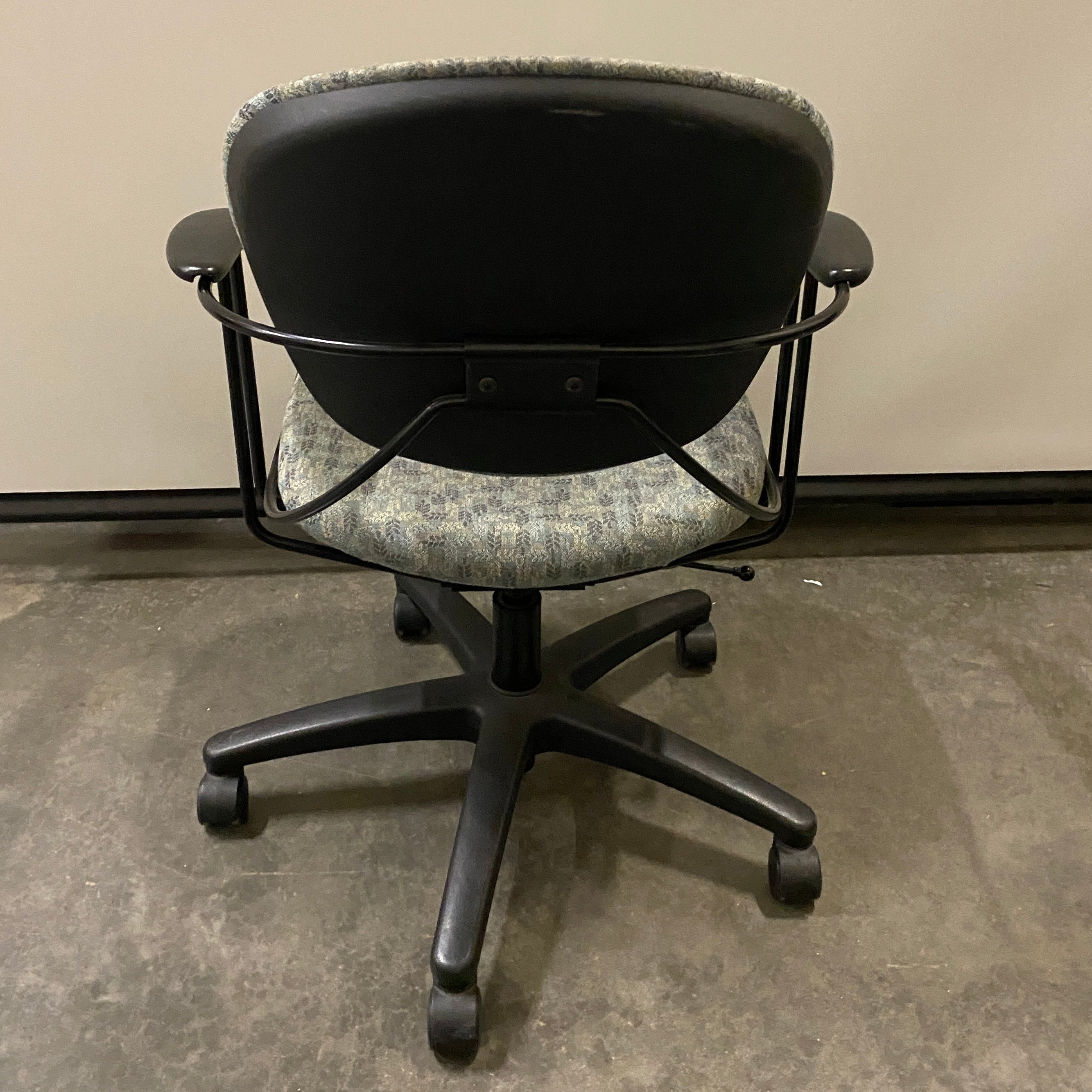 Steelcase Green Patterned Upholstered Wire Frame Office Chair