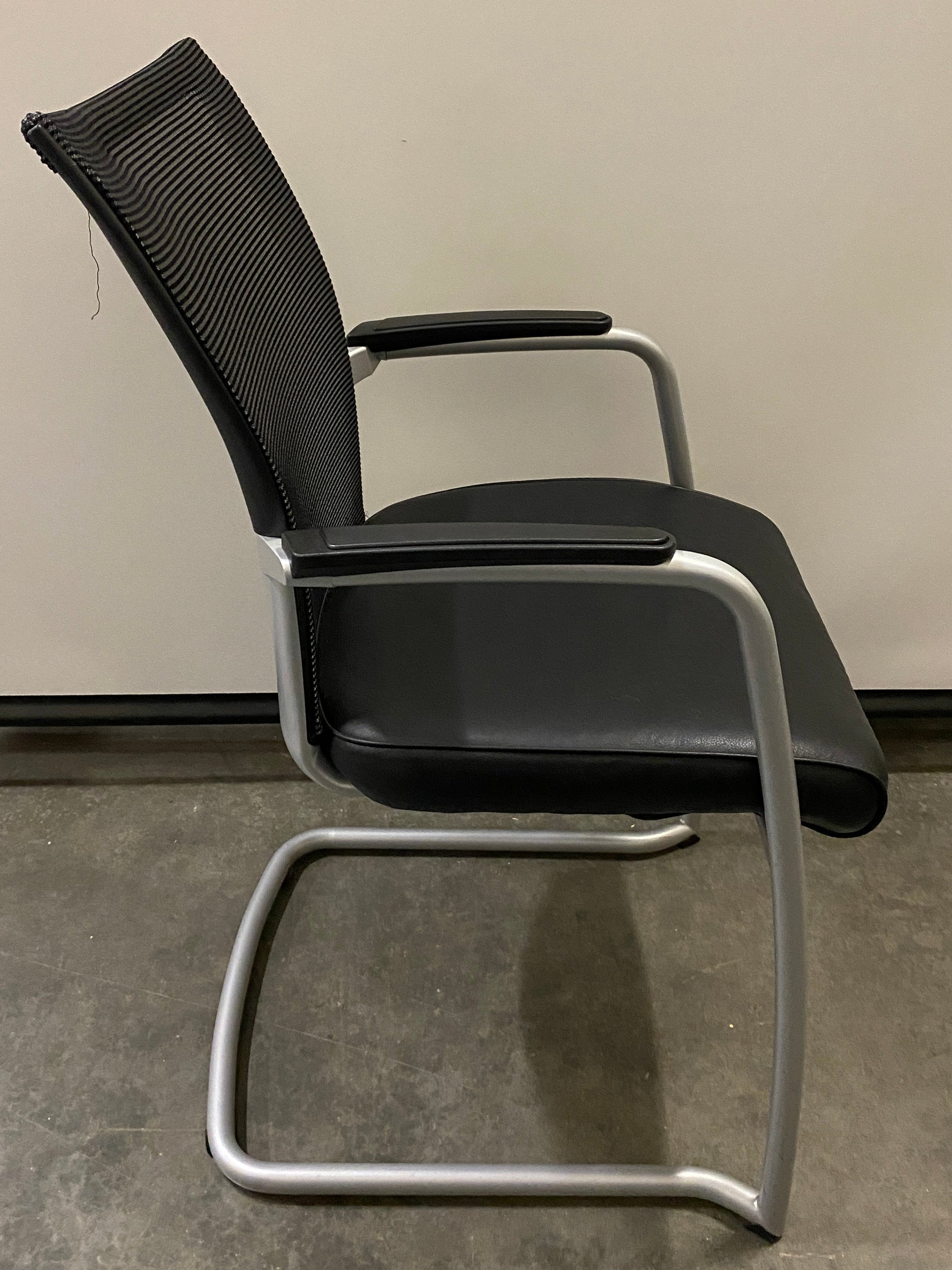 Haworth #060821 Black Metal Frame Chair