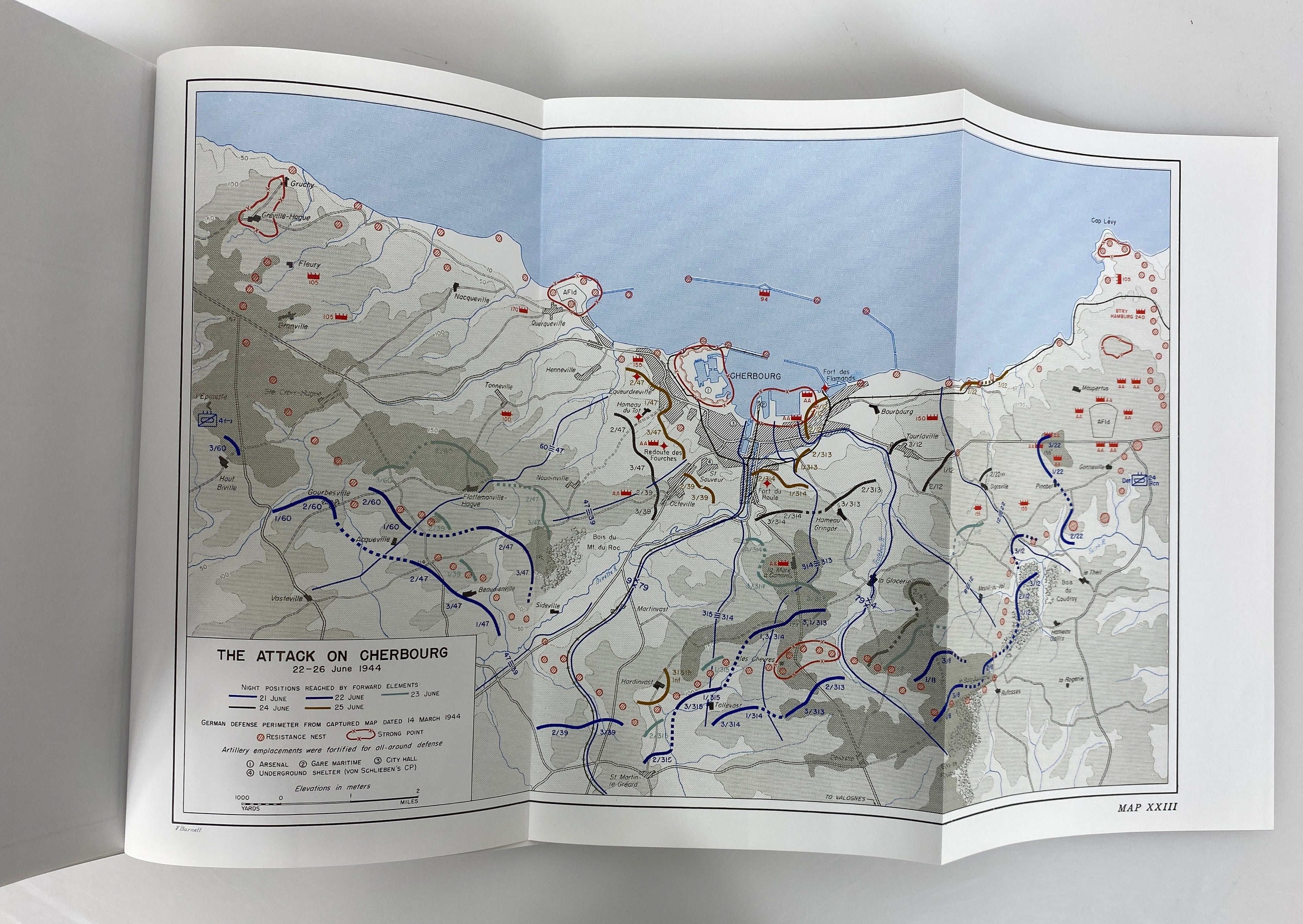 Book of 24 Reprinted Maps WWII D-Day Normandy Landing & Advance SC