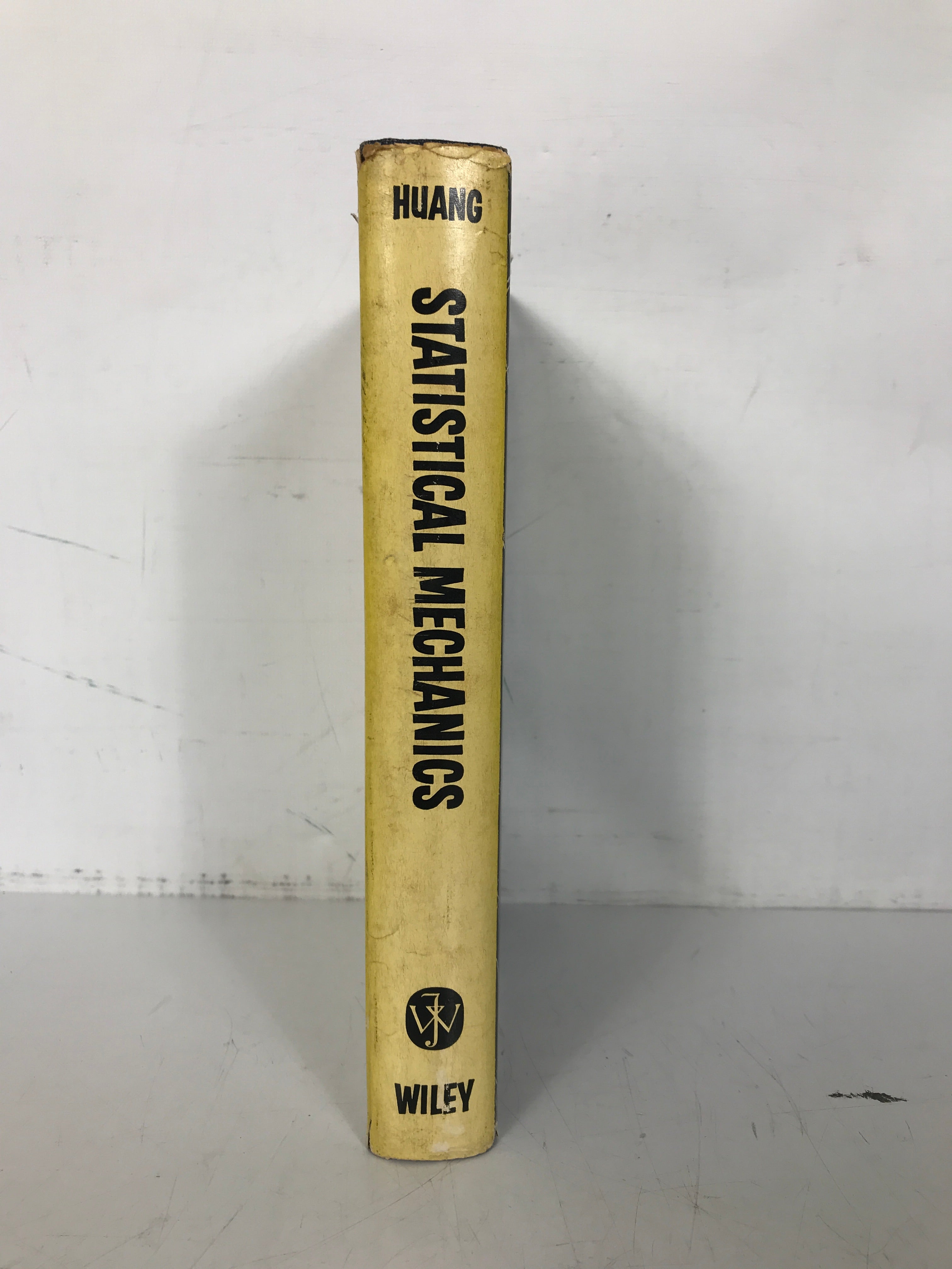 Statistical Mechanics Kerson Huang 1967 4th Printing HC DJ