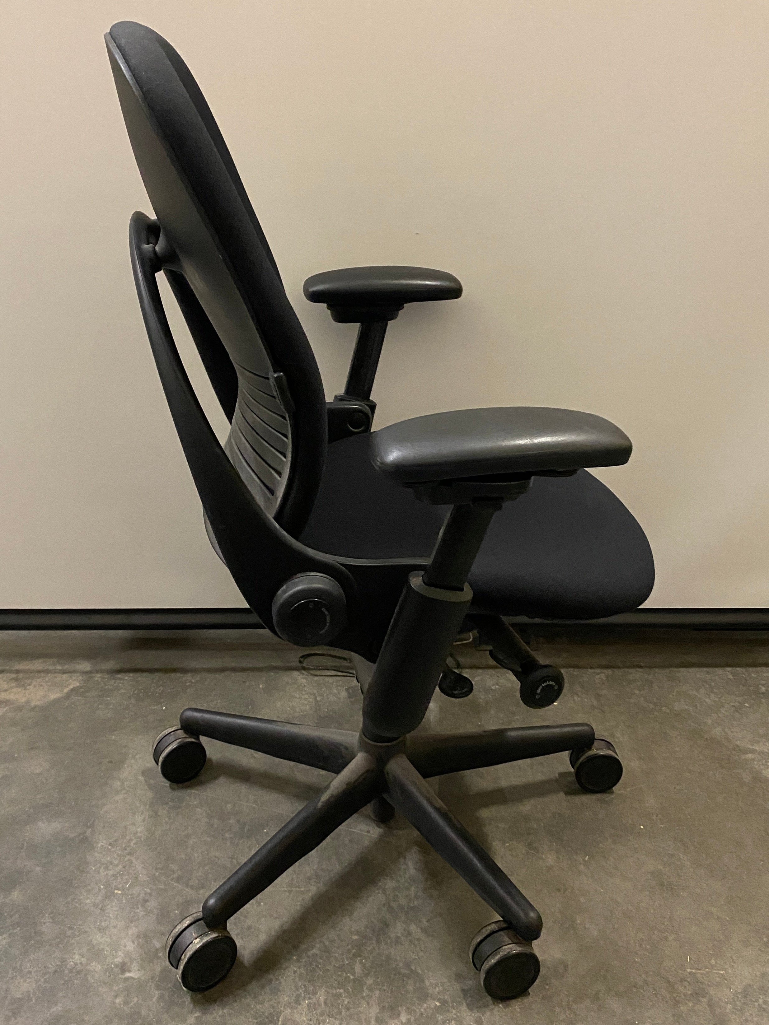 Steelcase #4621211 Black Upholstered Adjustable Office Chair