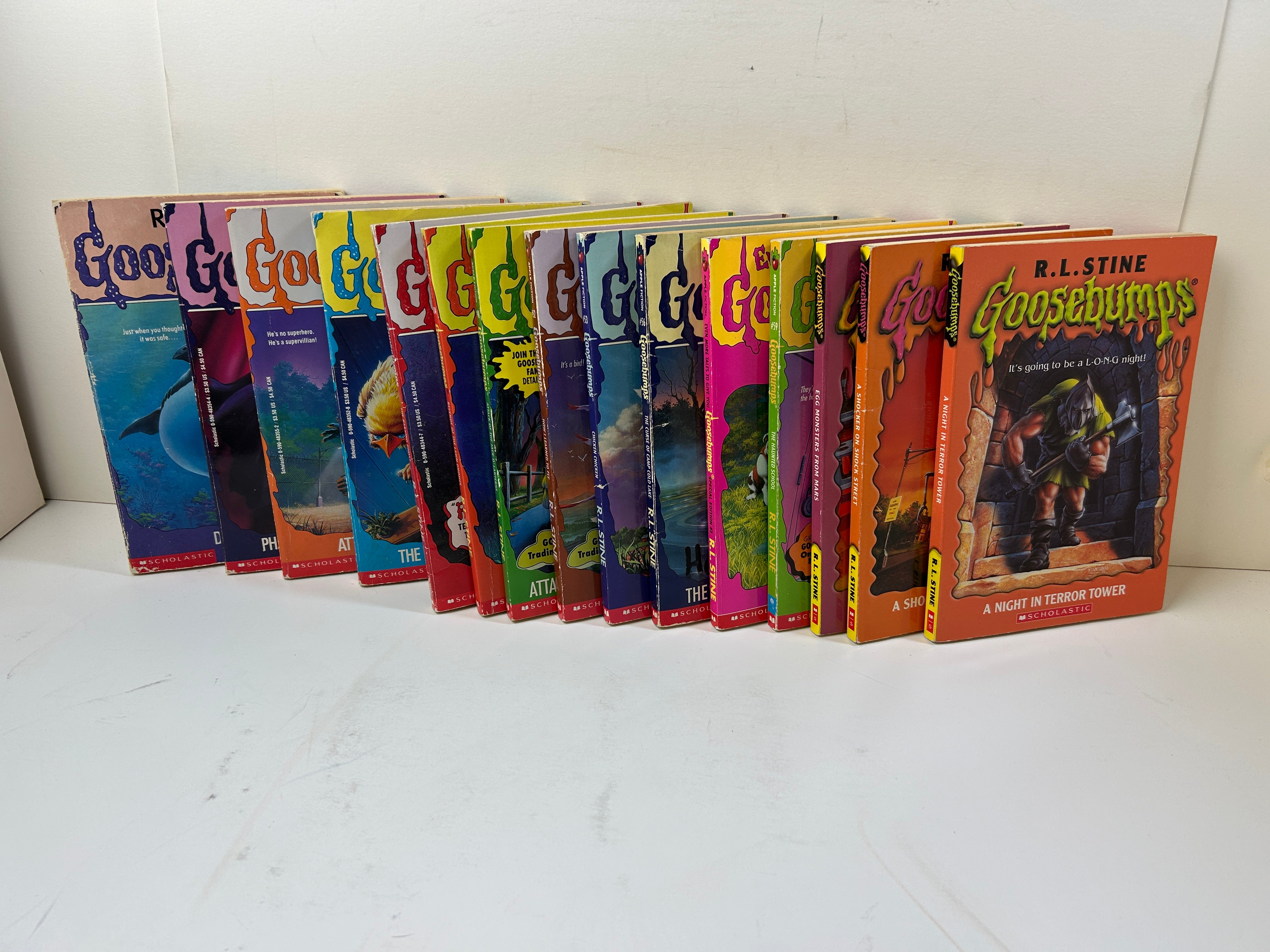 Lot of 15 Goosebumps RL Stine paperbacks 1994-1997