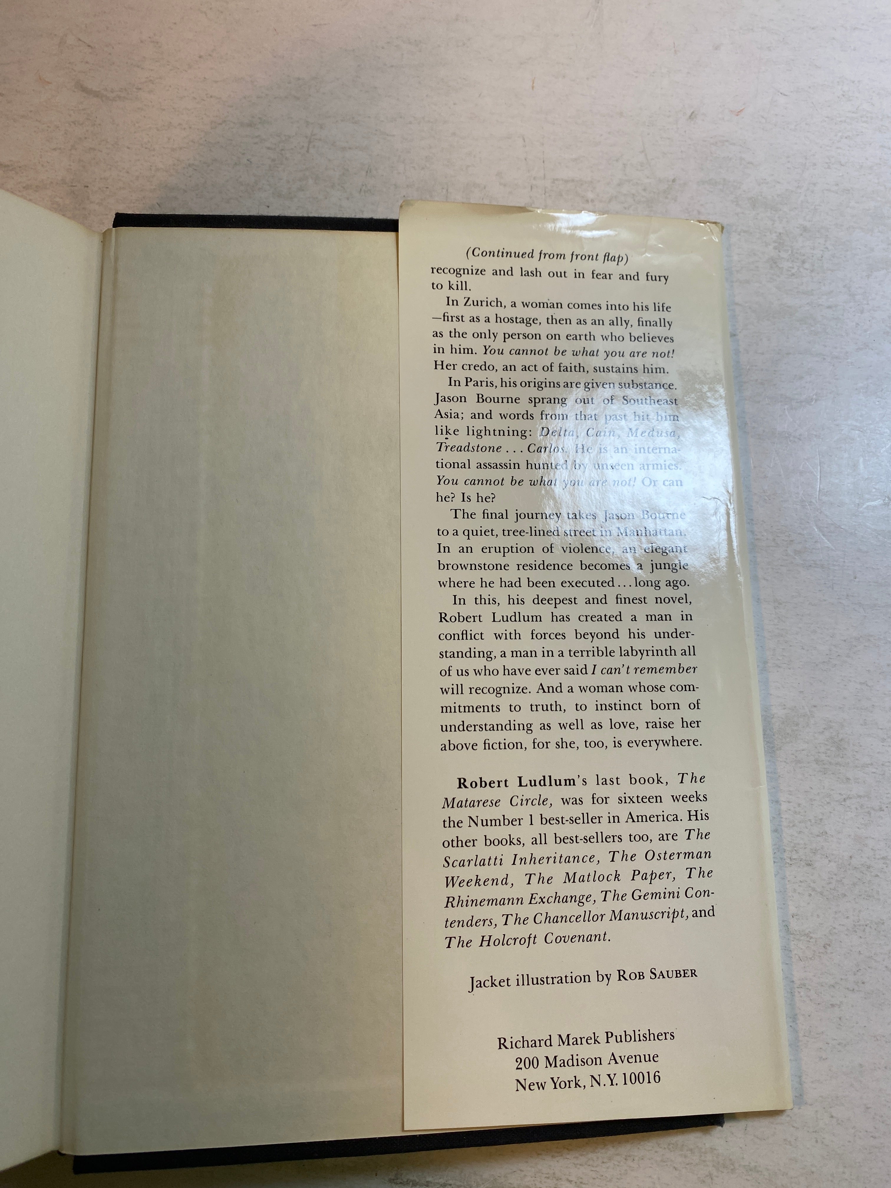 Bourne Identity Robert Ludlow HCDJ 1980