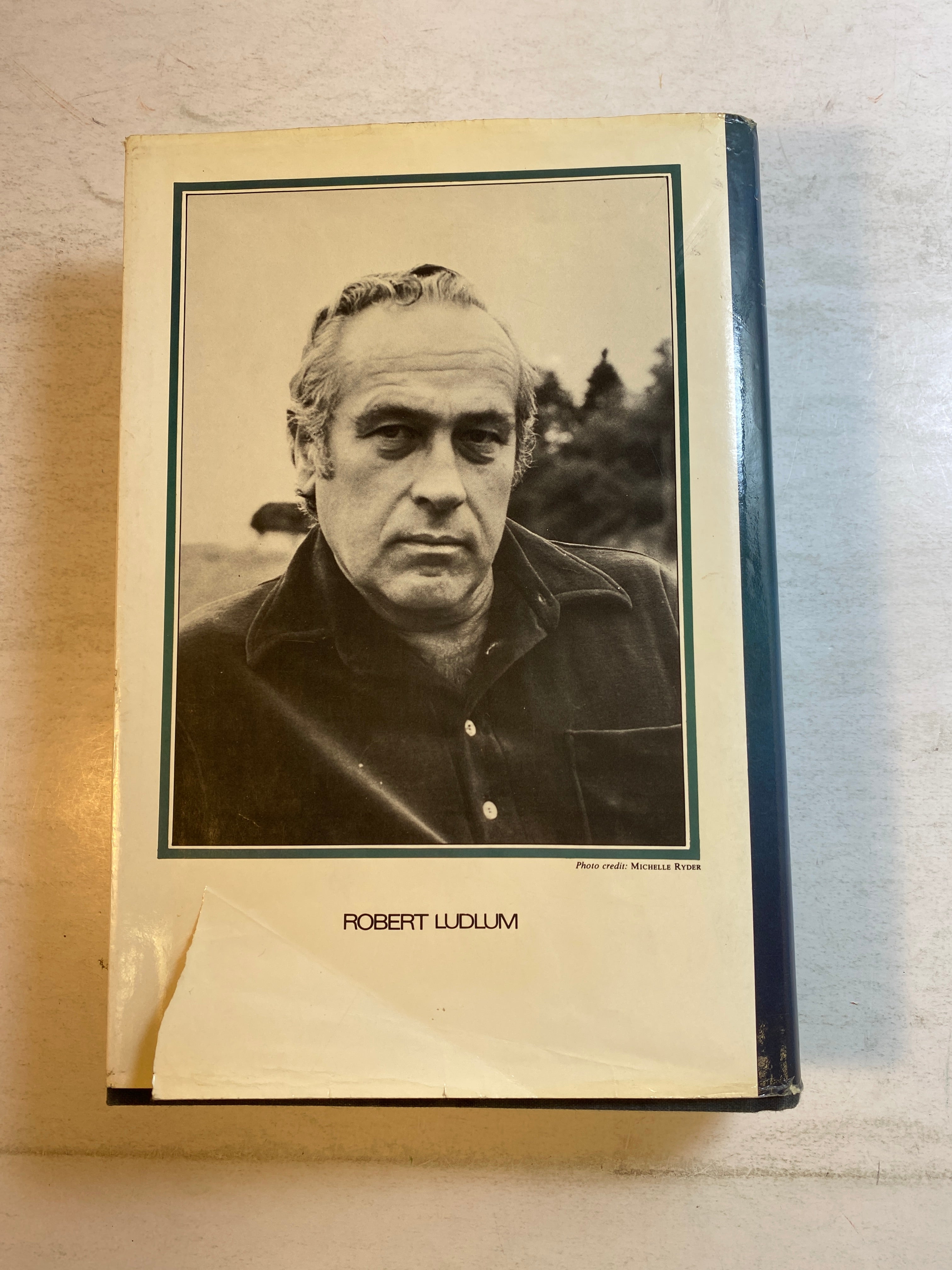 Bourne Identity Robert Ludlow HCDJ 1980