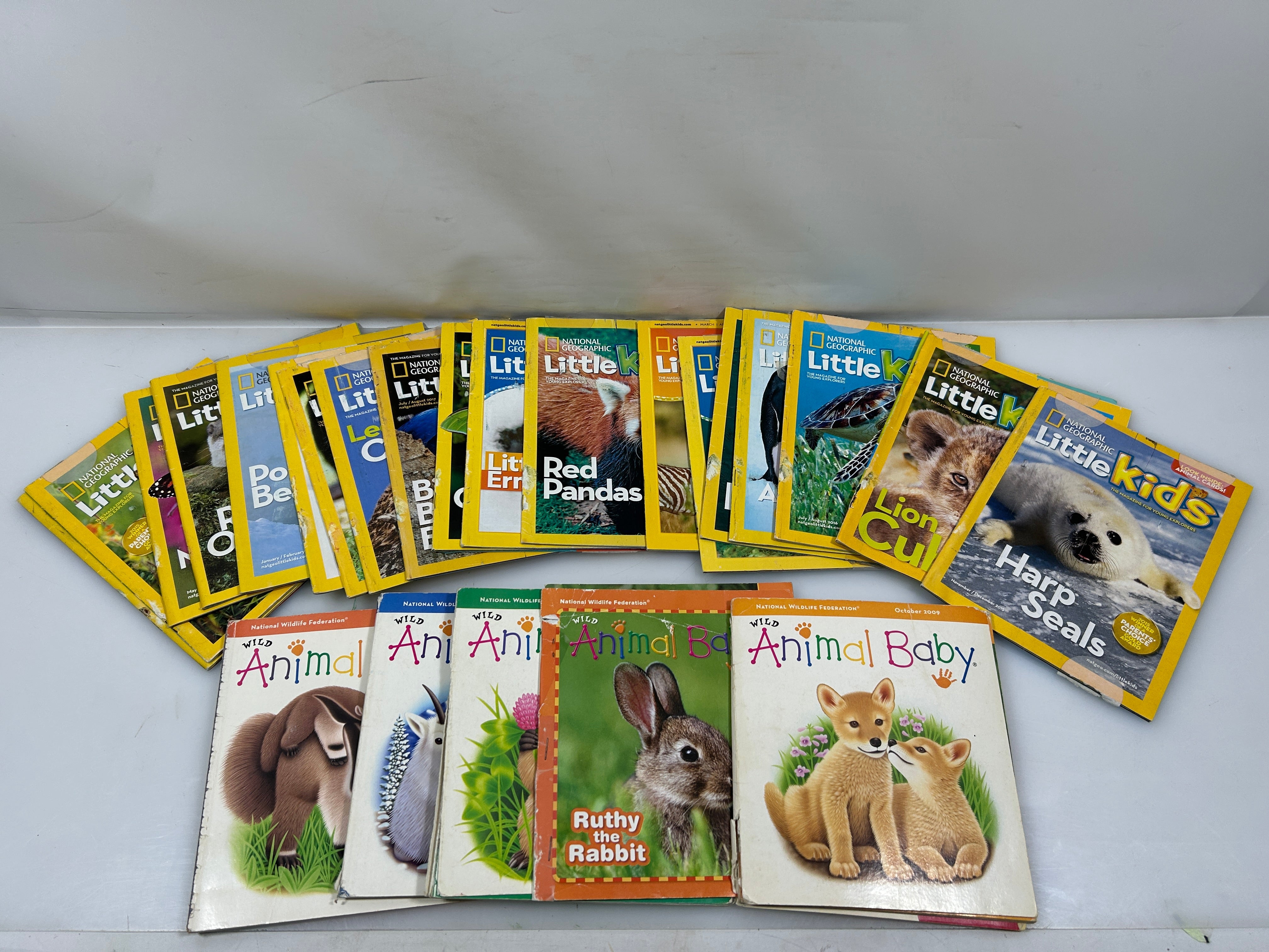 Lot of National Wildlife and National Geographic Little Kids Magazines