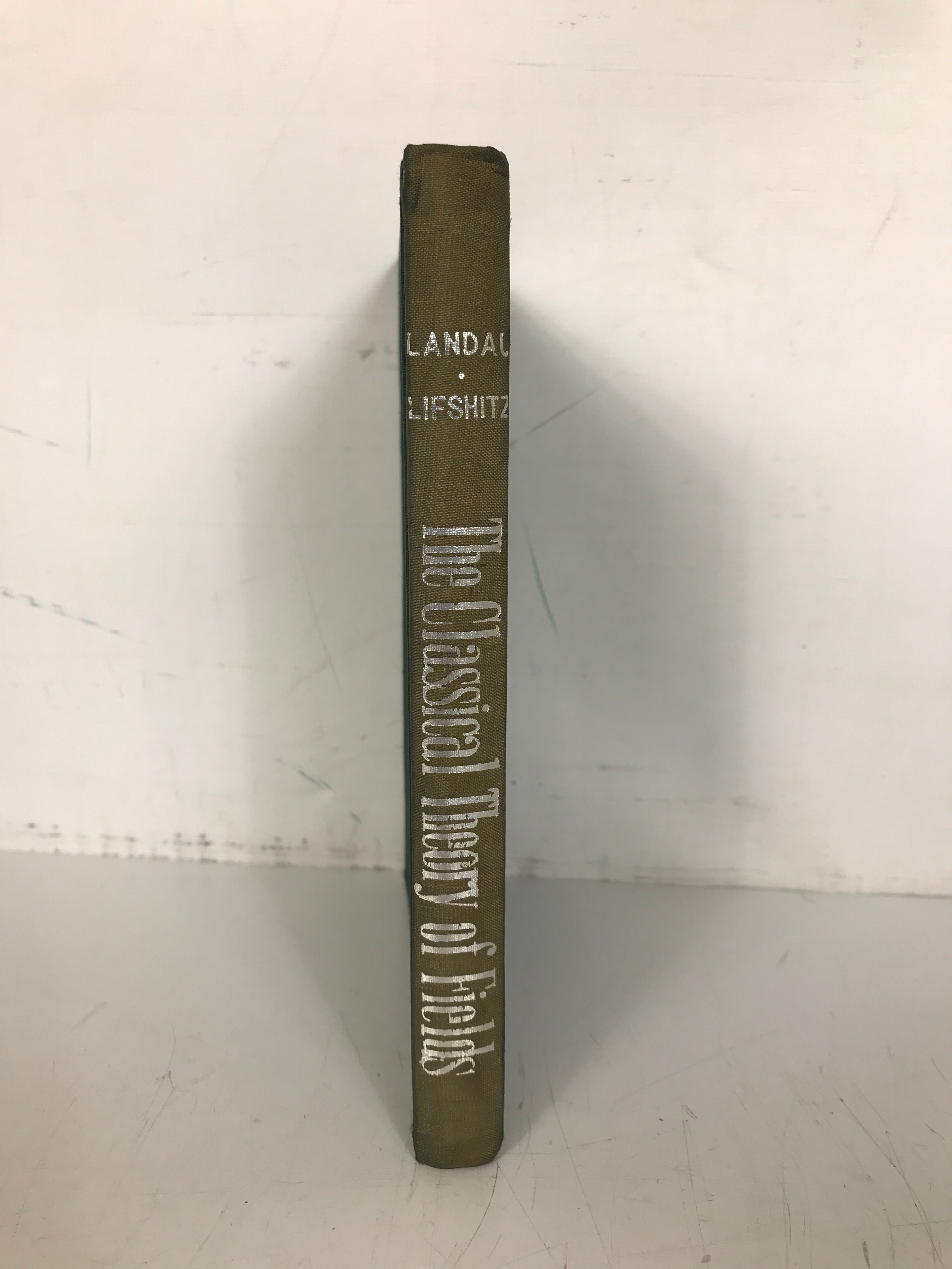 The Classical Theory of Fields Landau/Lifshitz 1959 2nd Print HC