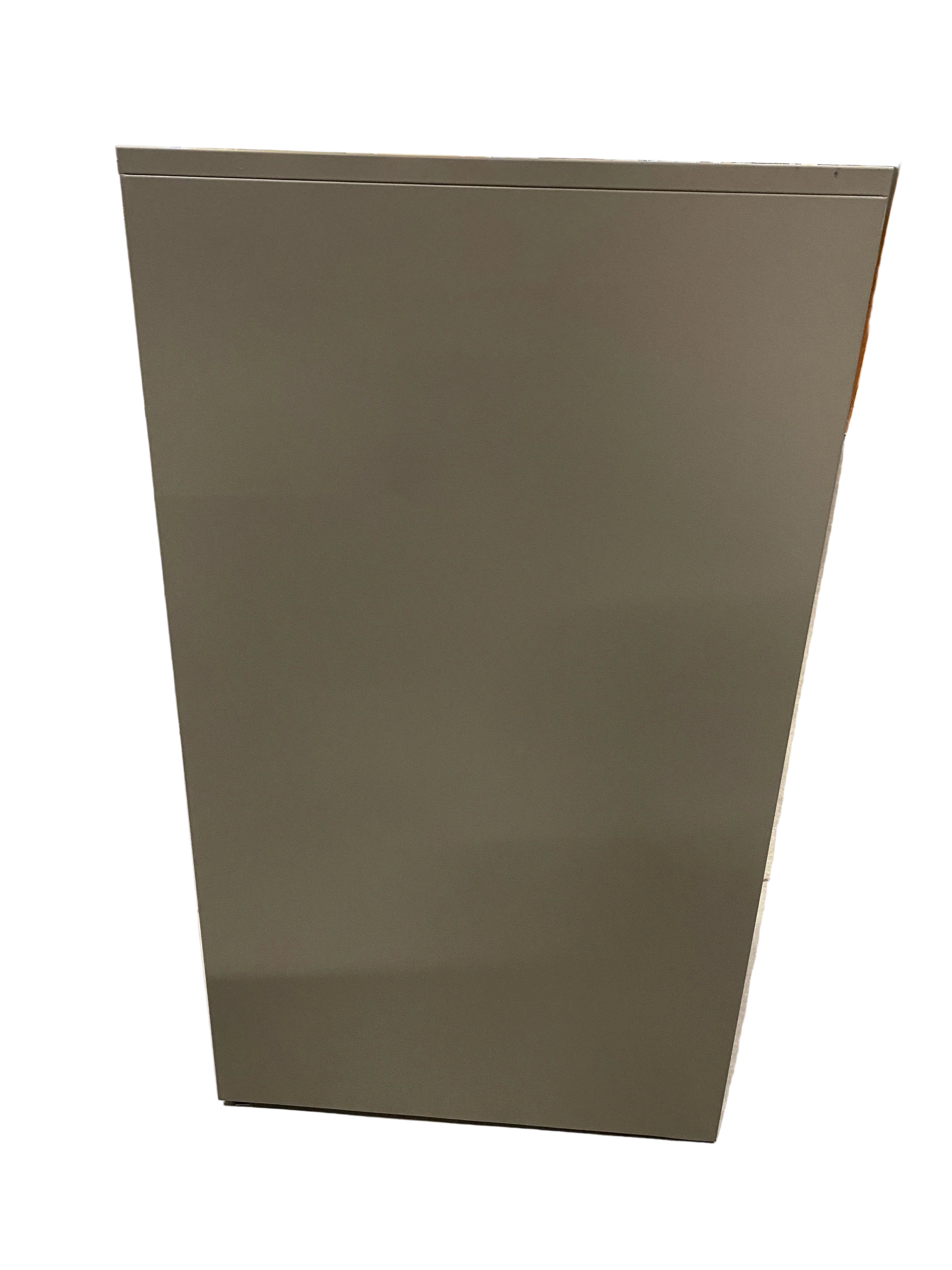 Steelcase #RCC24304AF Metal Cabinet & Drawers