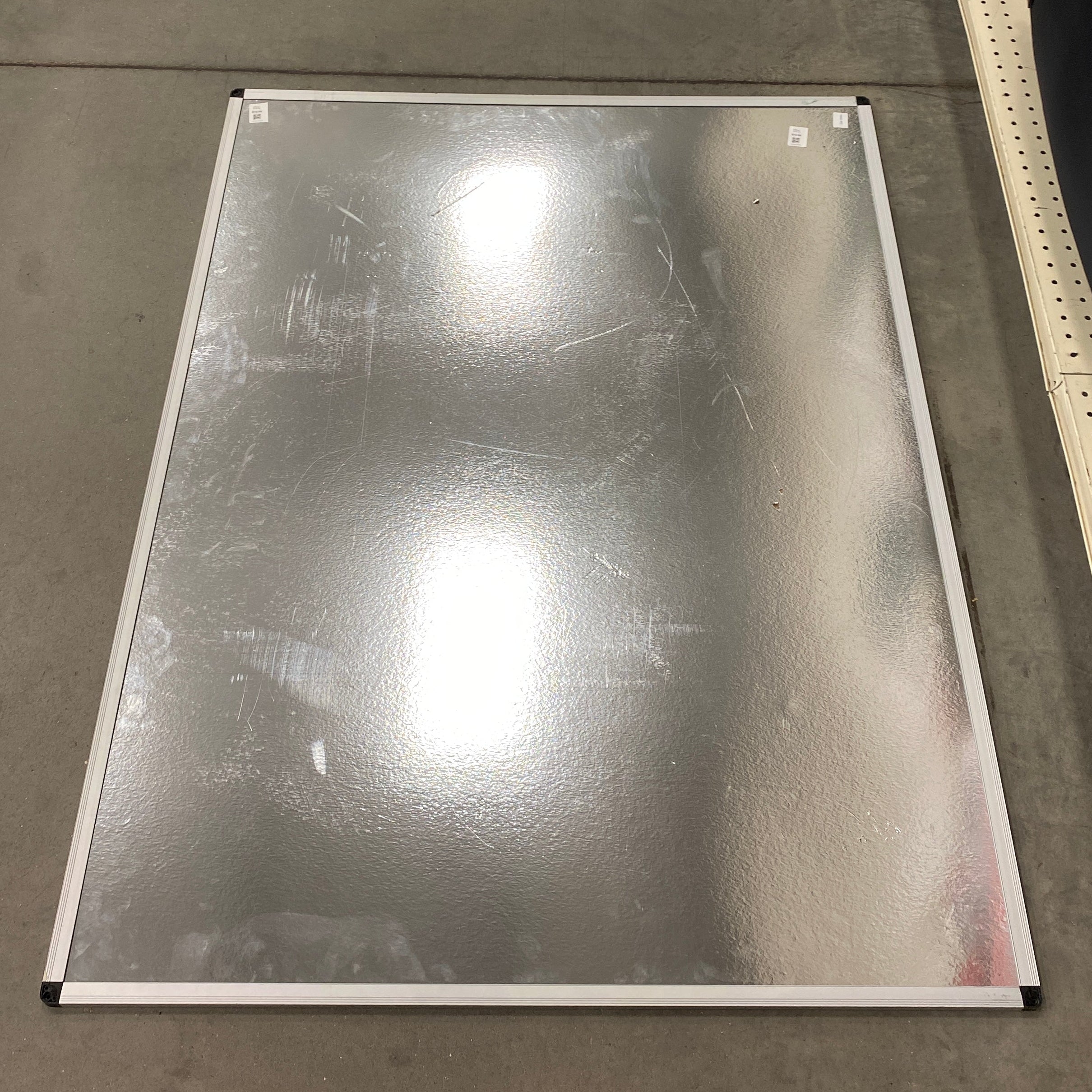 Viz Pro Whiteboard w/ Calendar