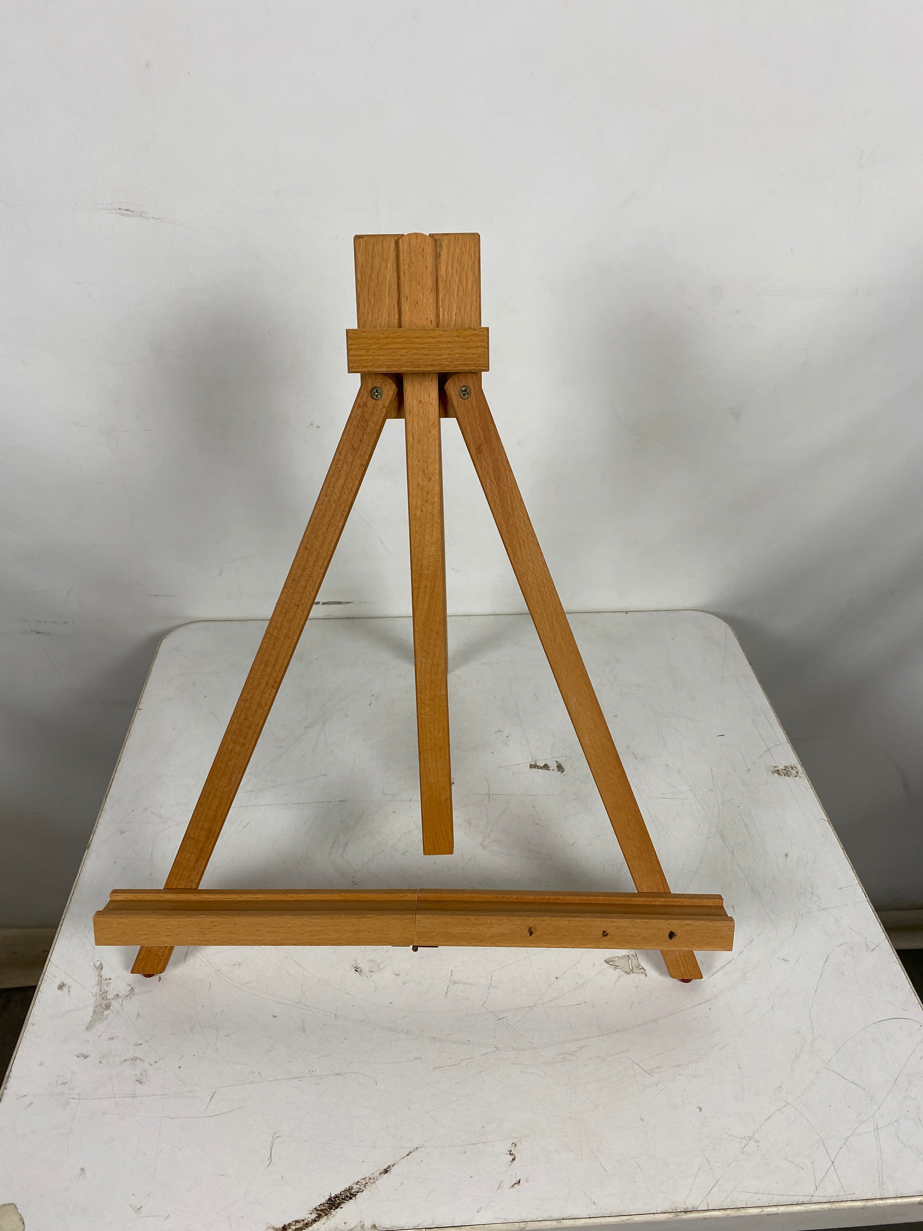Master's Touch Beechwood Easel