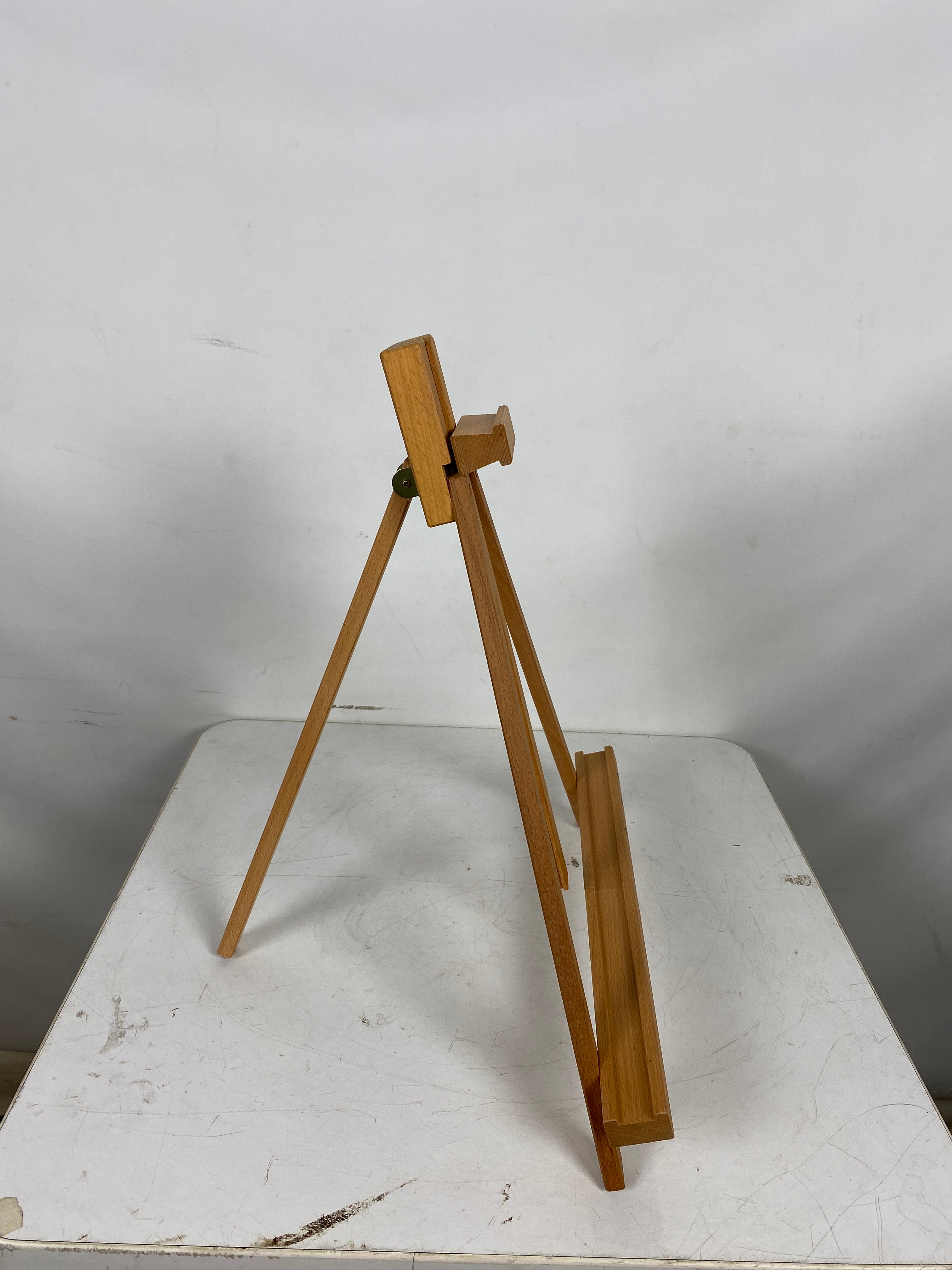 Master's Touch Beechwood Easel