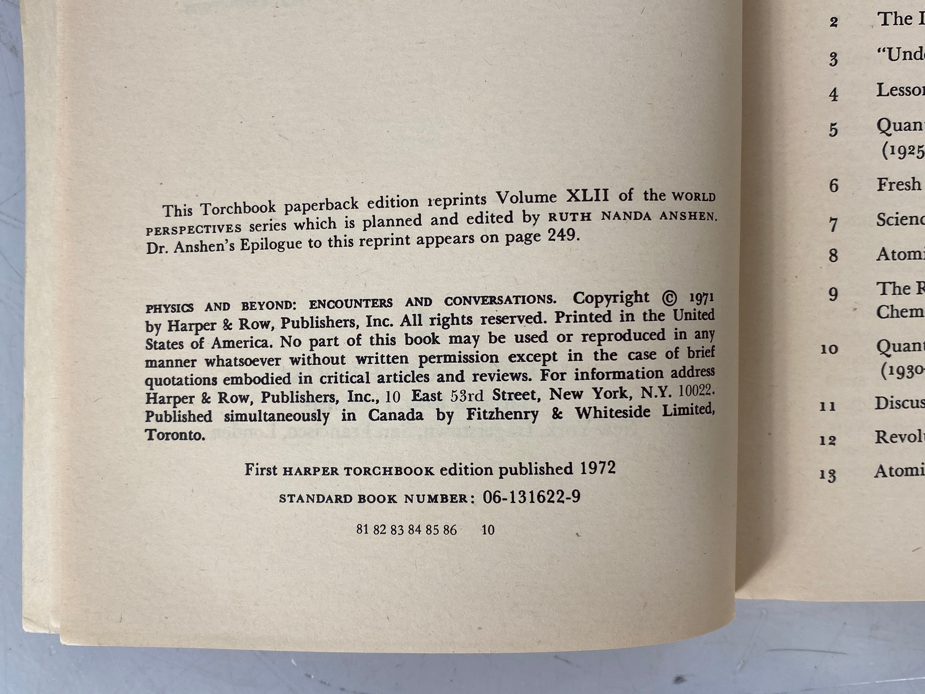 2 Werner Heisenberg: Physics and Beyond/Principles of Quantum Theory Vintage SC