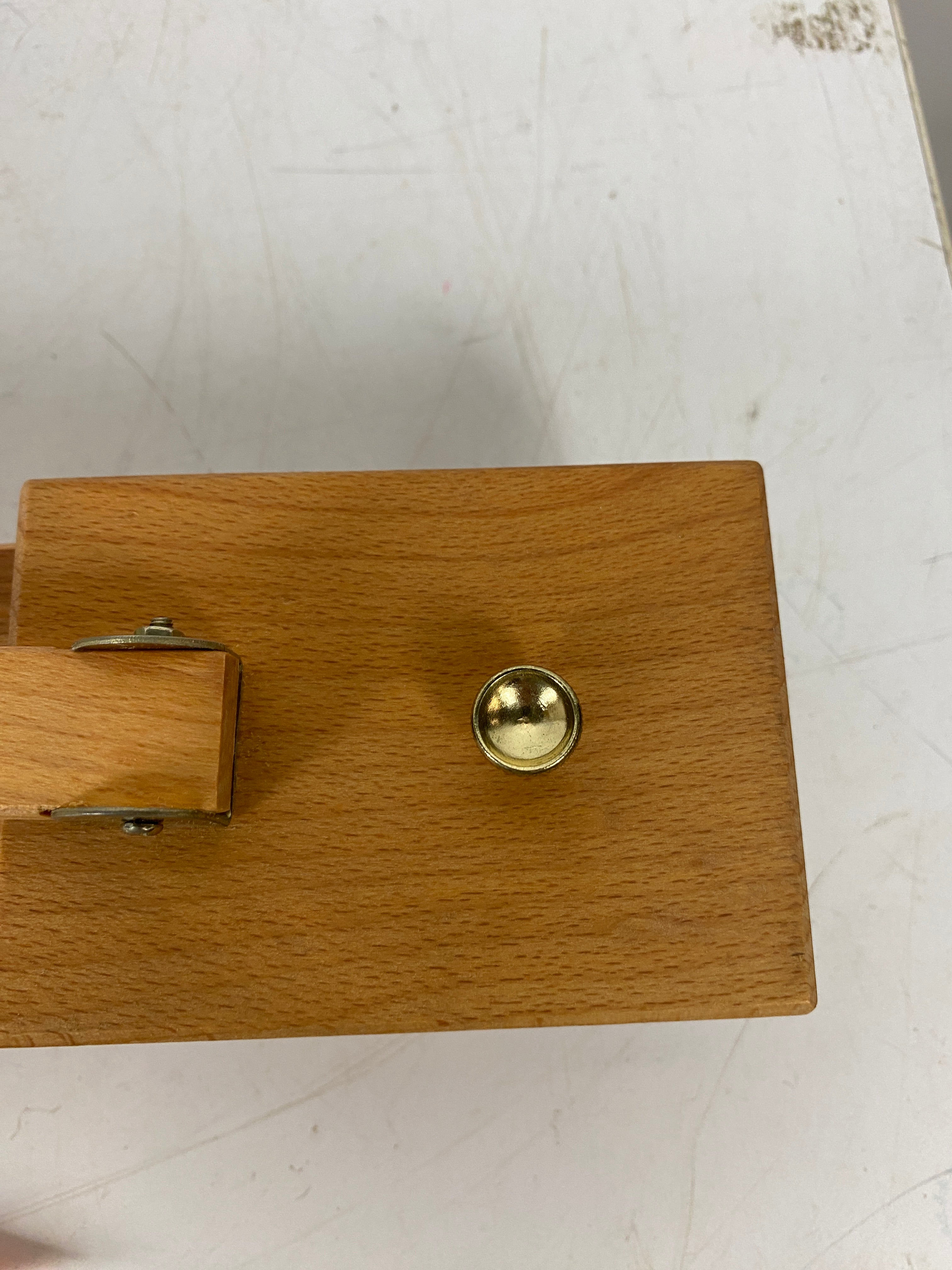 Master's Touch Beechwood Easel