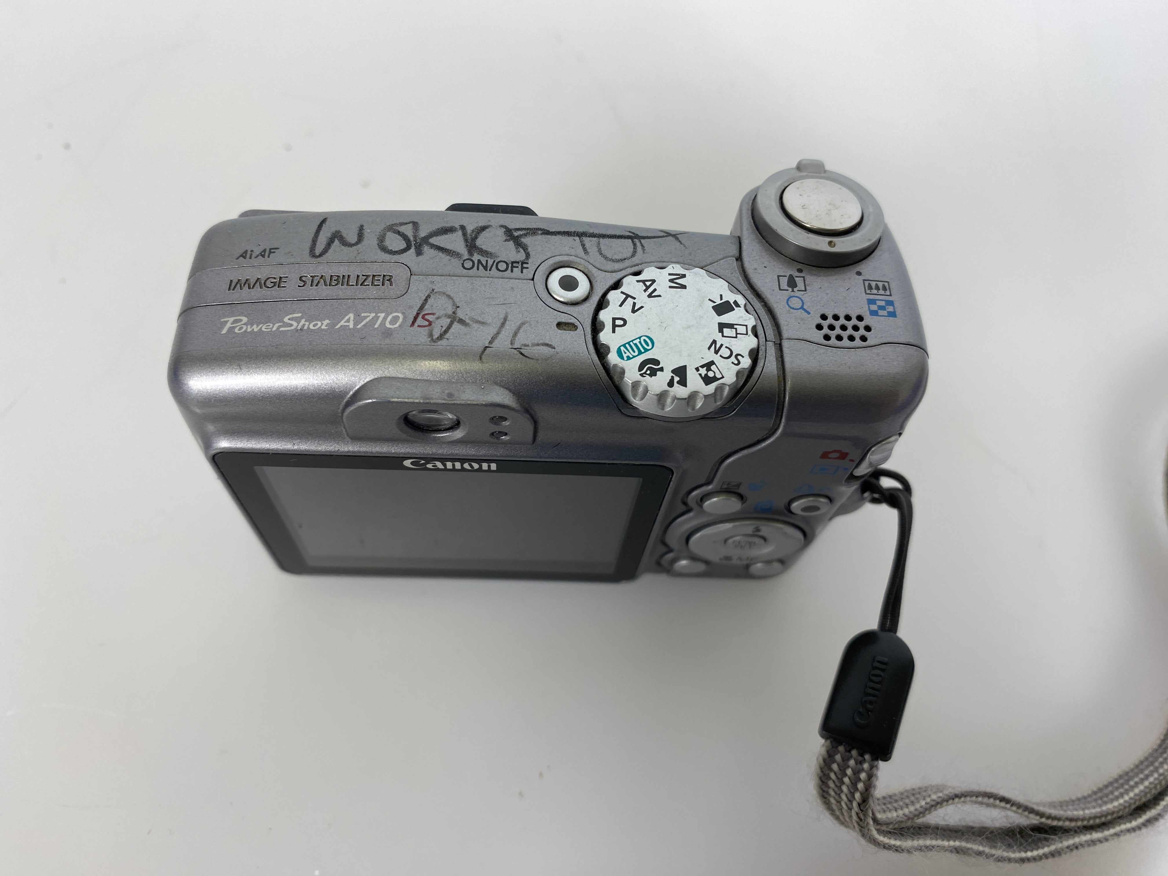 【極美品】Canon powershot a710 is ケース付き コンデジ Canon PowerShot A710 IS Digital Camera 7.1 Mega Pixel Wide