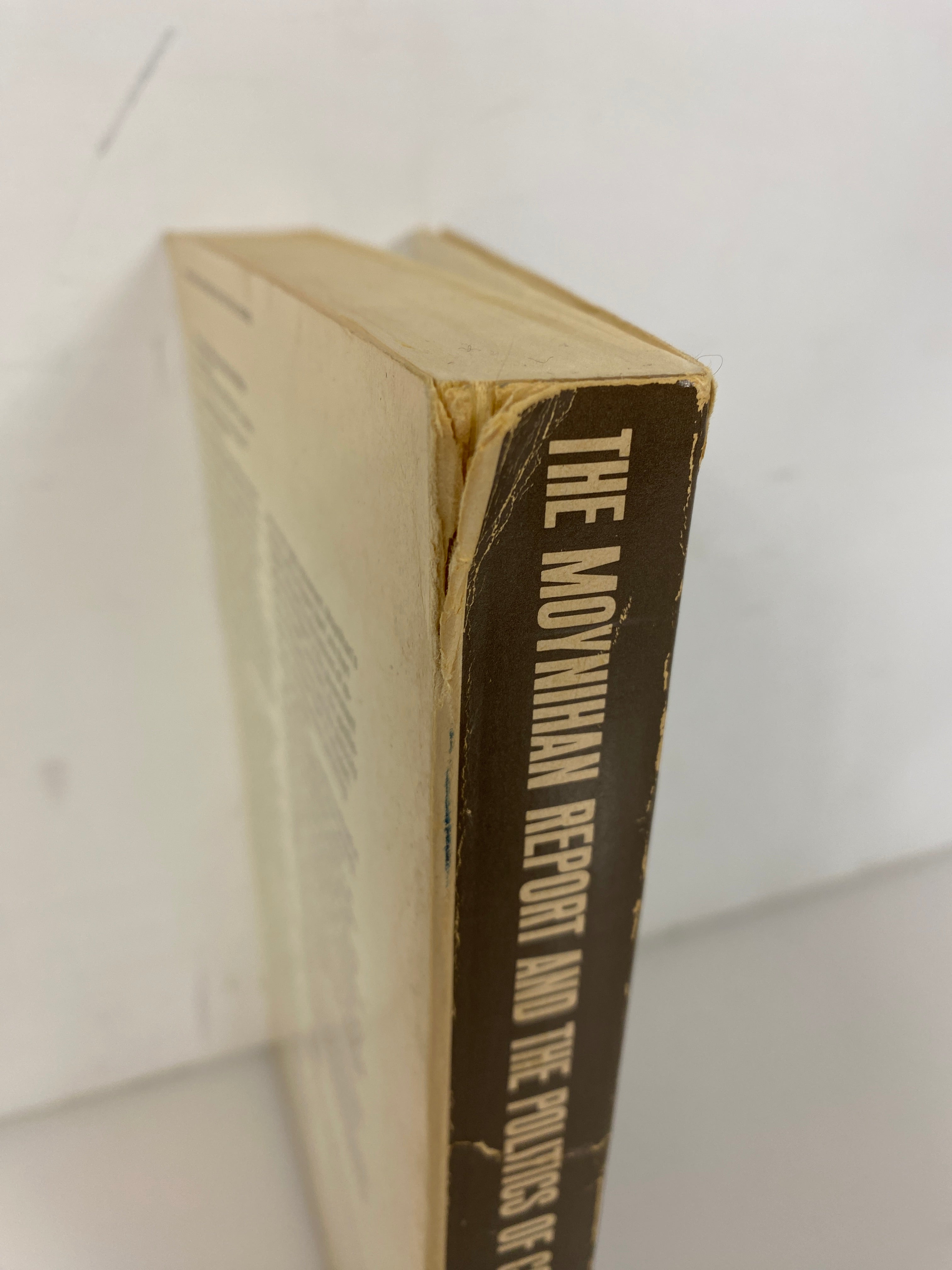 The Moynihan Report & the Politics of Controversy 1968 3rd PB Printing