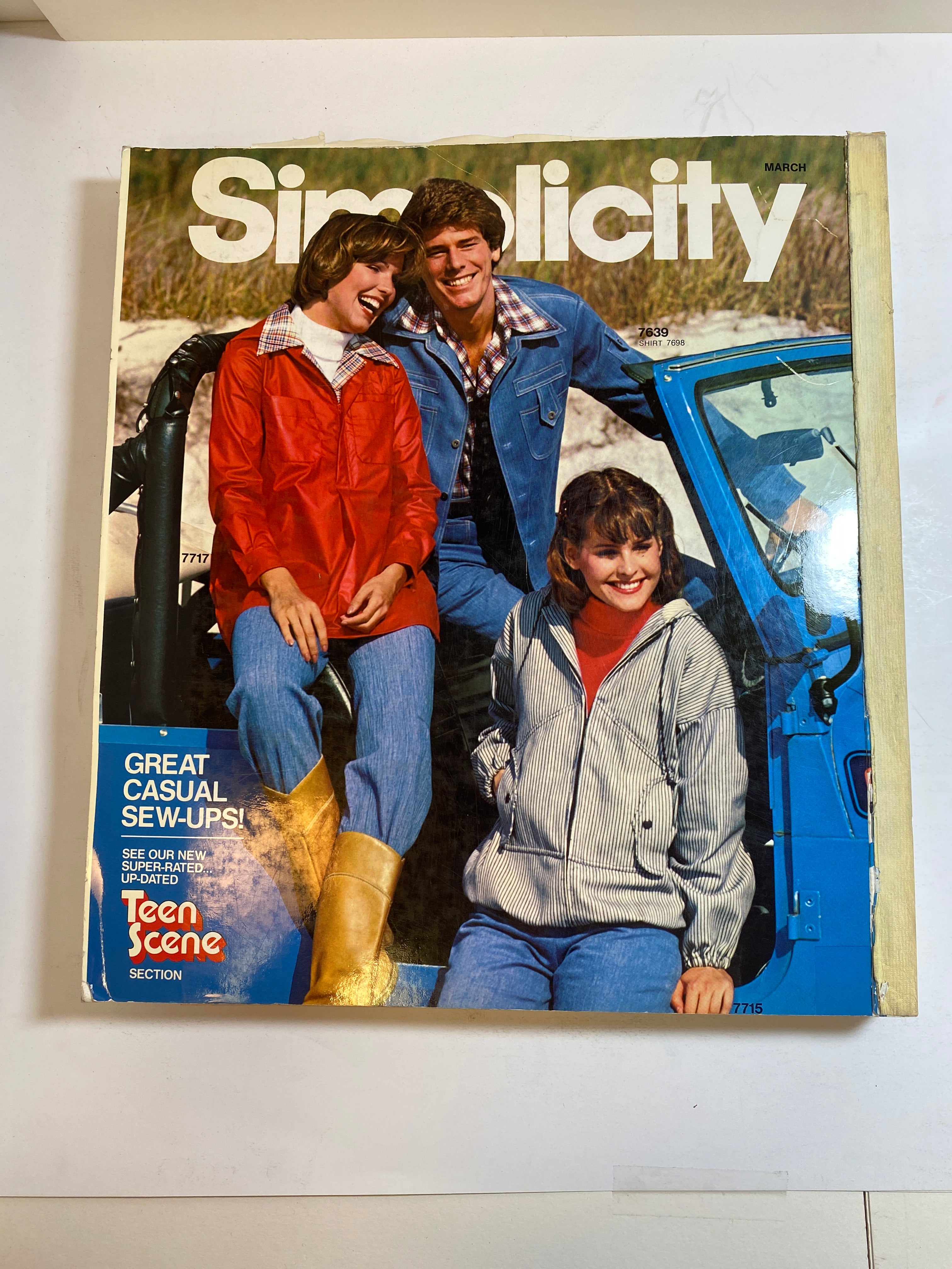 Simplicity March 1977 Counter Catalog Book