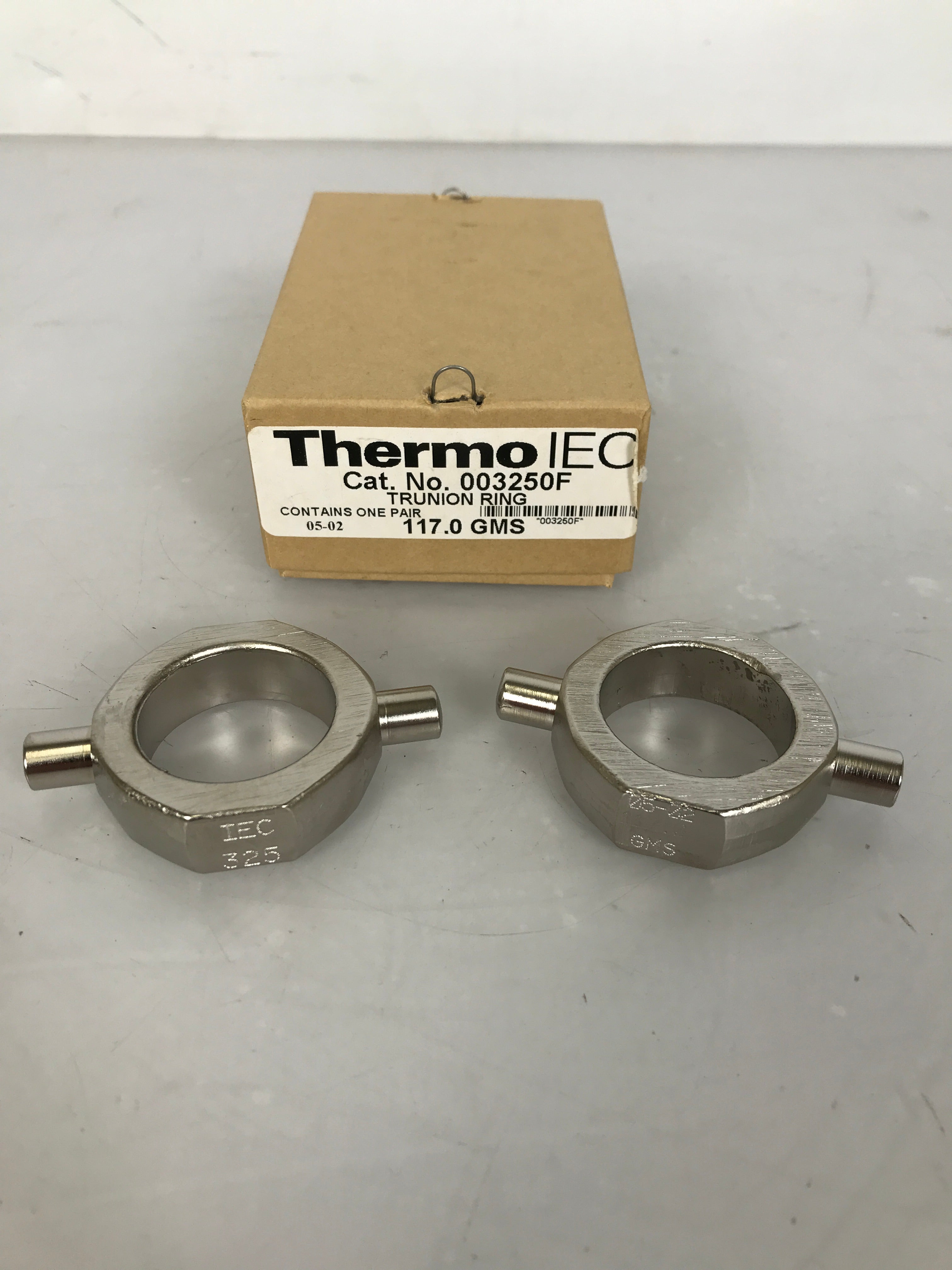 Thermo IEC Pair of Trunion Rings 117 GMS 003250F New in Box