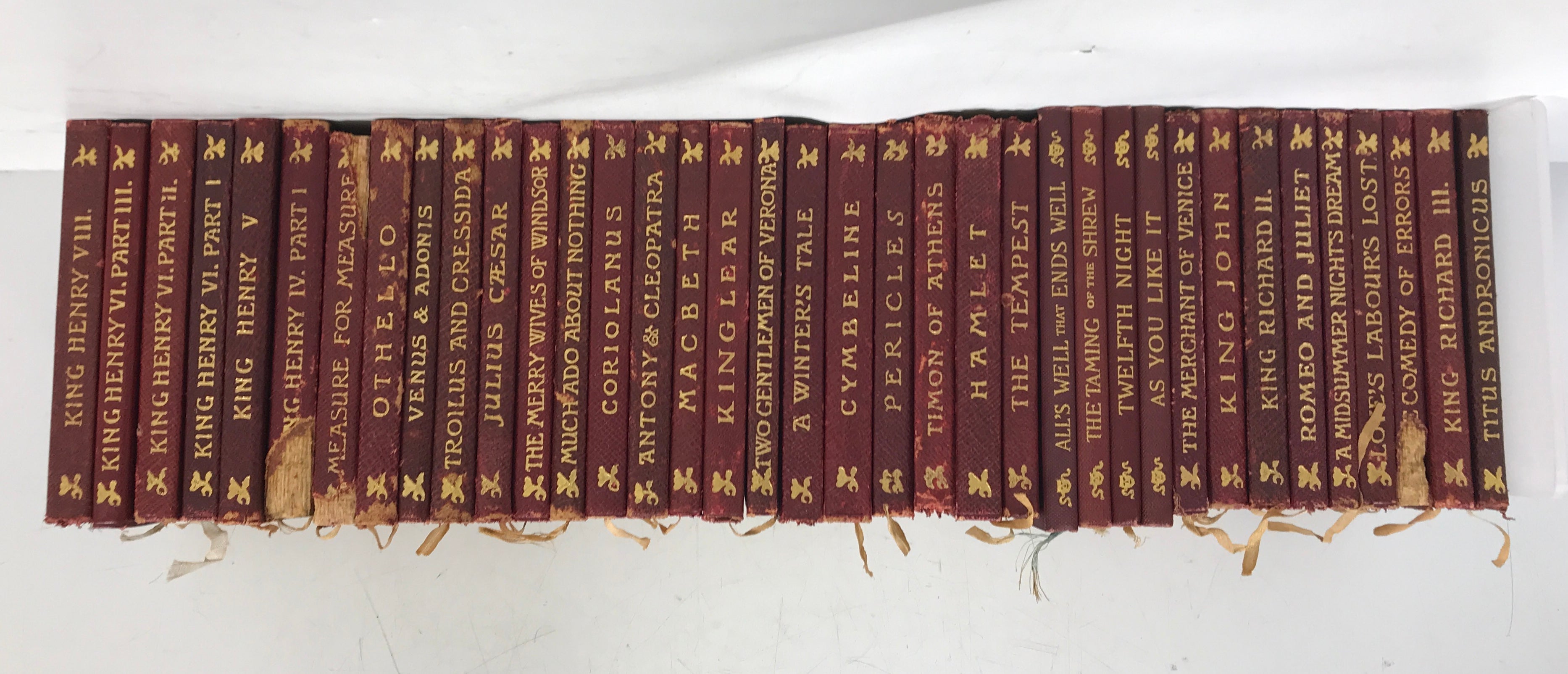 37 Vols: The Temple Shakespeare Collection 1909-1928 Some Leather Wraps