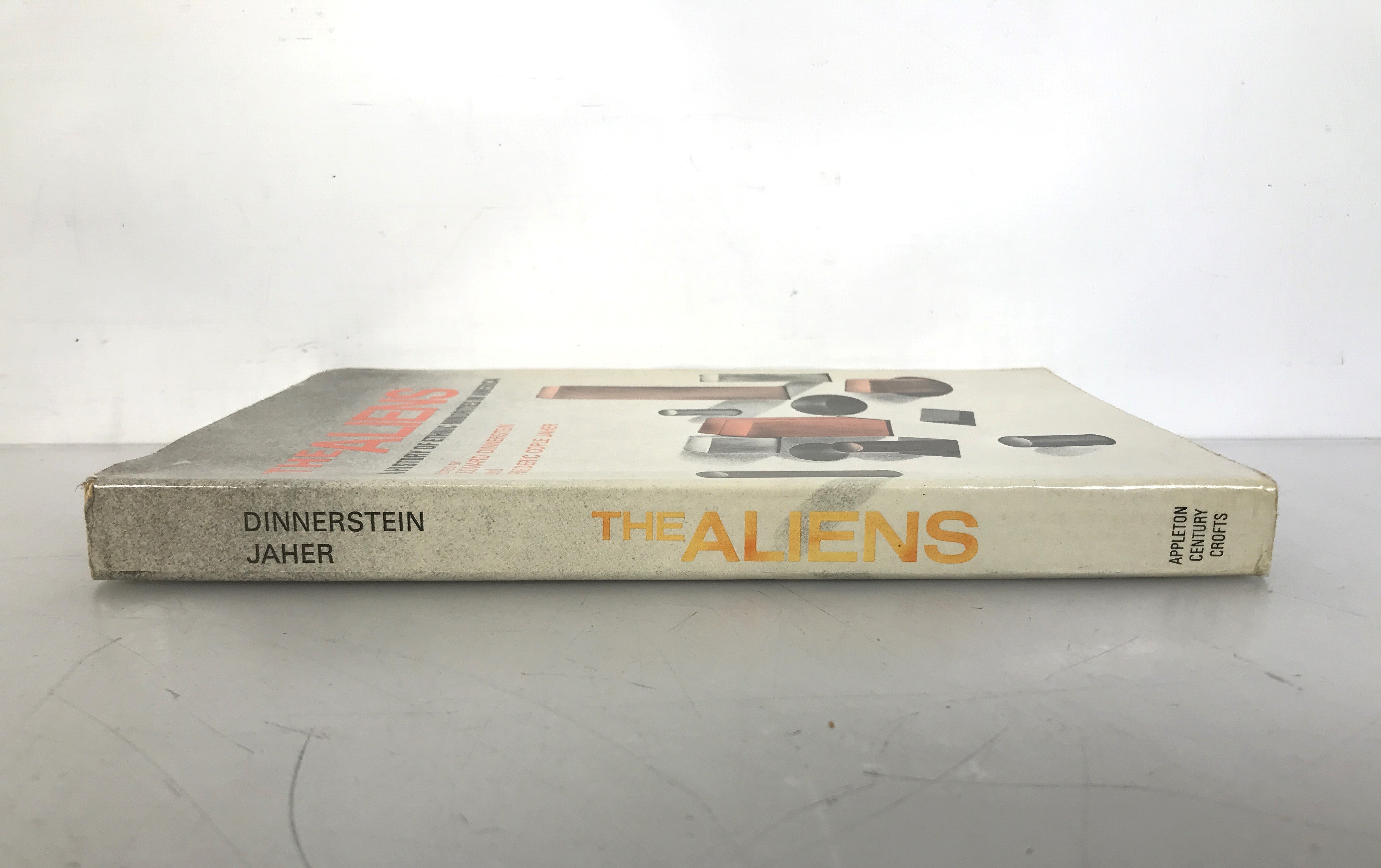 The Aliens A History of Ethnic Minorities in America Dinnerstein and Jaher 1970 SC