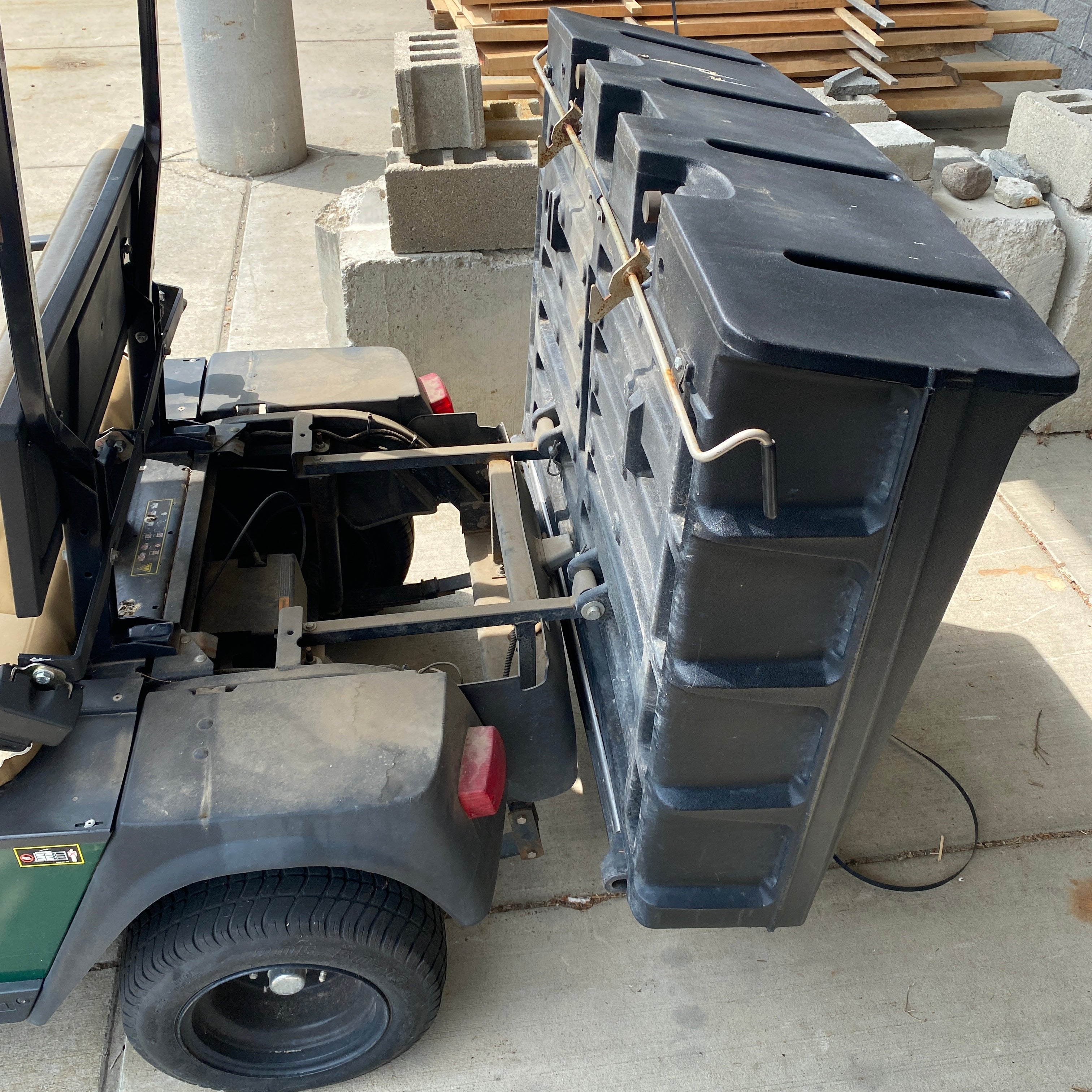 EZ-GO 2009 ST Sport II Golf Cart *Parts*