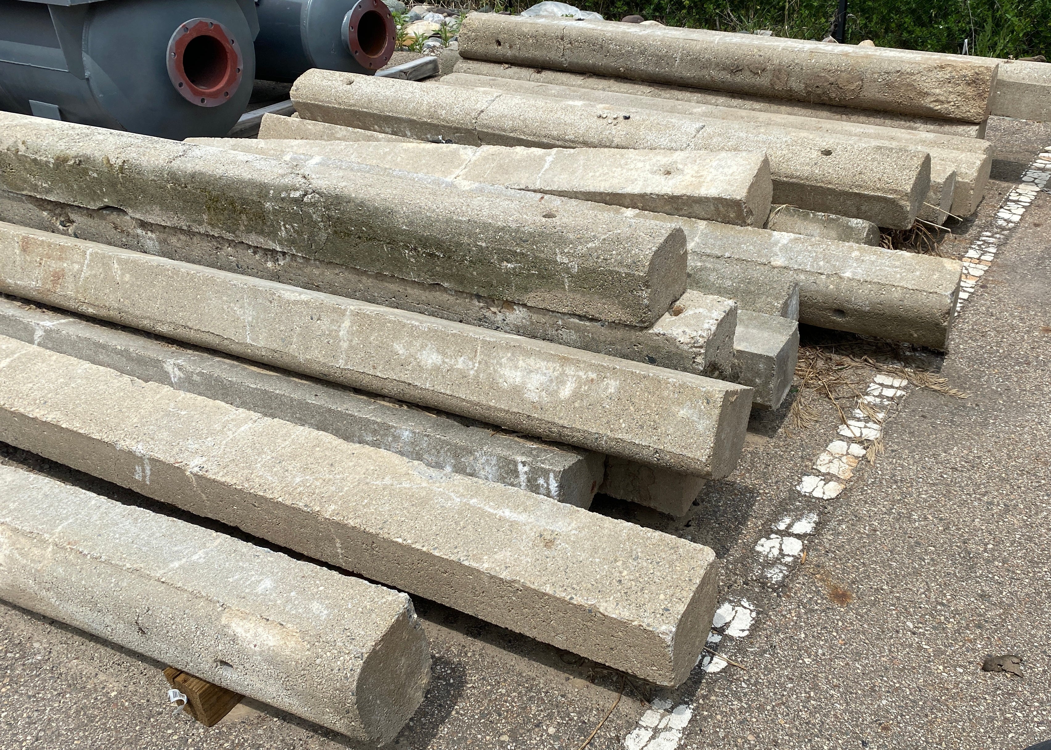 Concrete Molded Slab/Parking Barrier