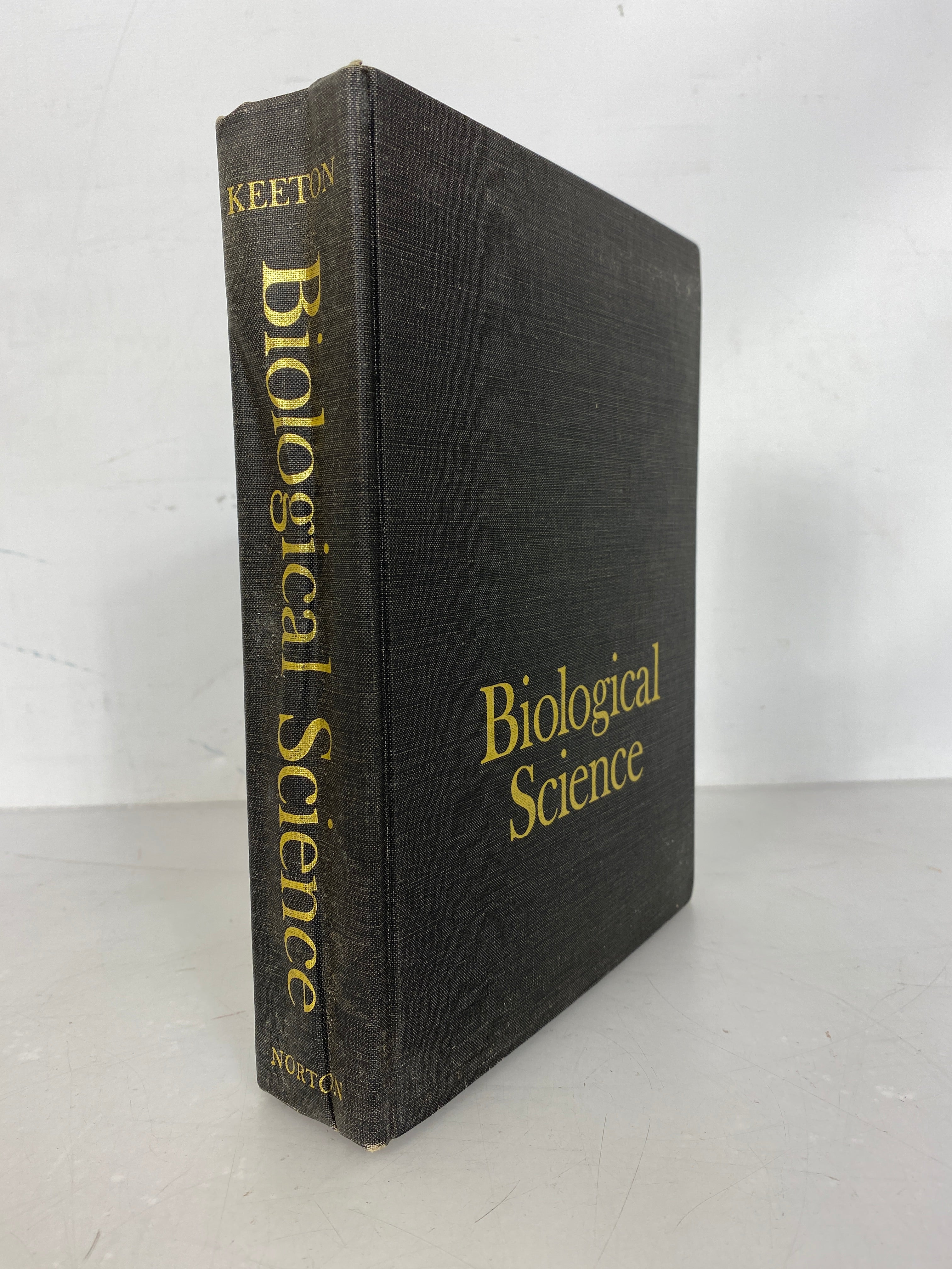 Biological Science by William Keeton 1967 HC DJ