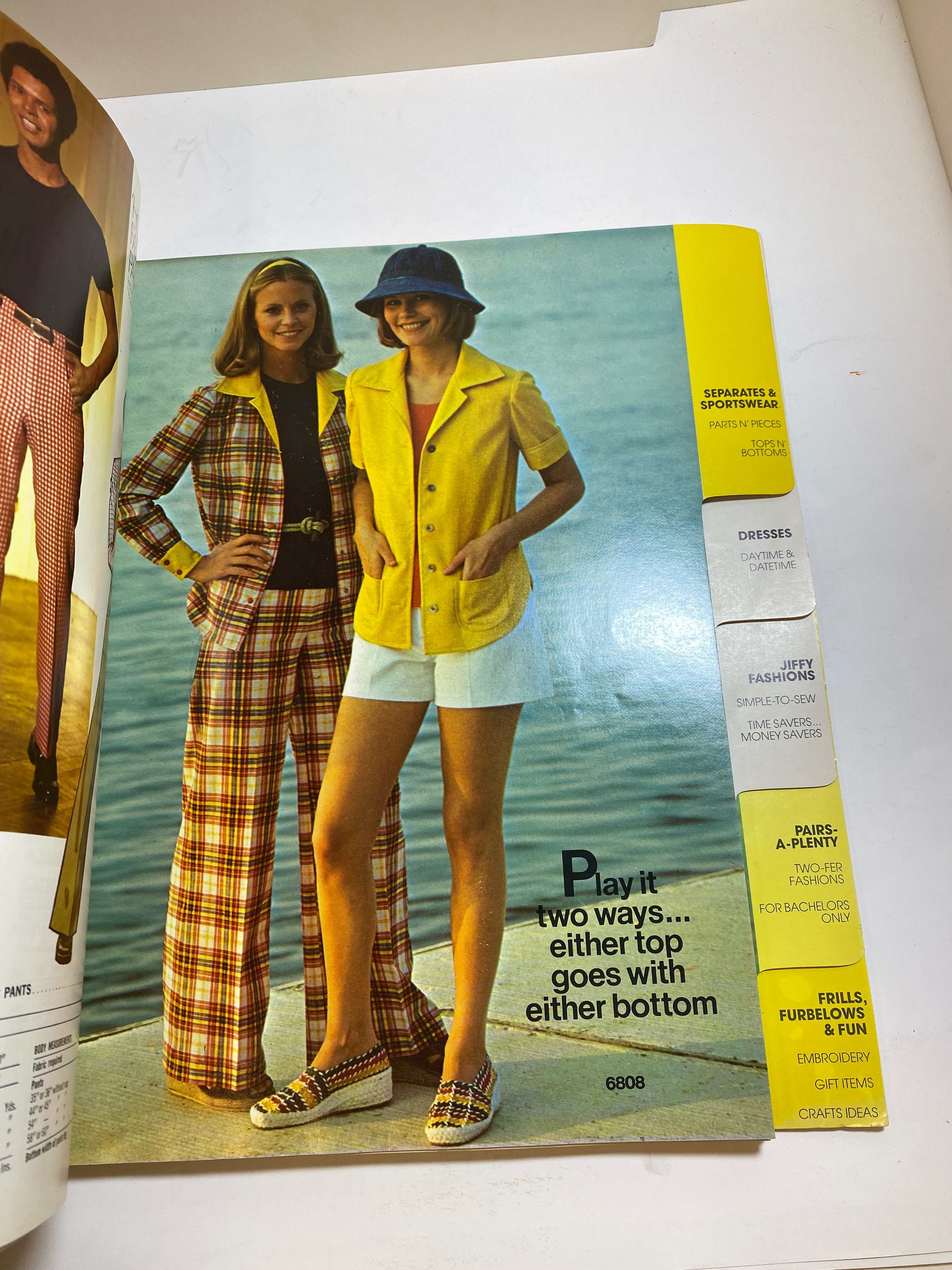 Simplicity 1975 School Counter Catalog Book