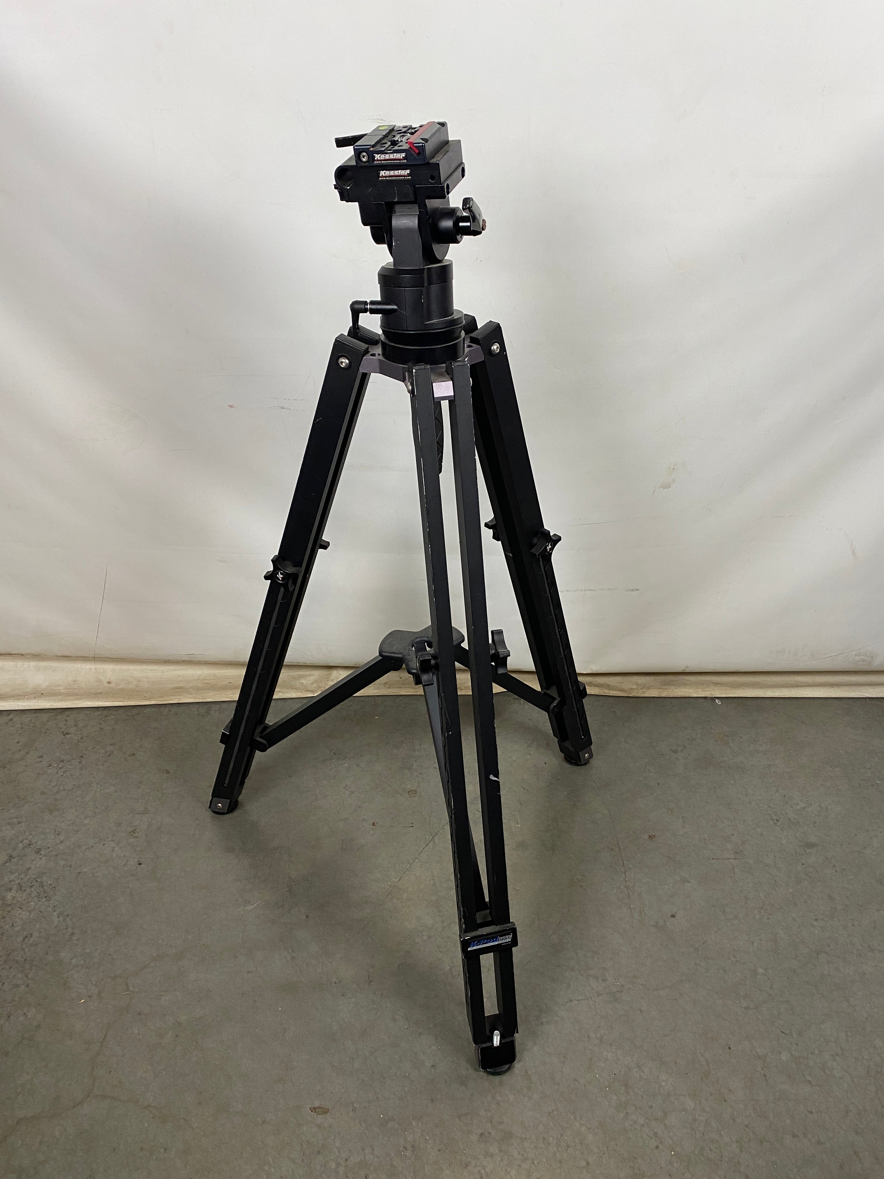 Kessler Tripod