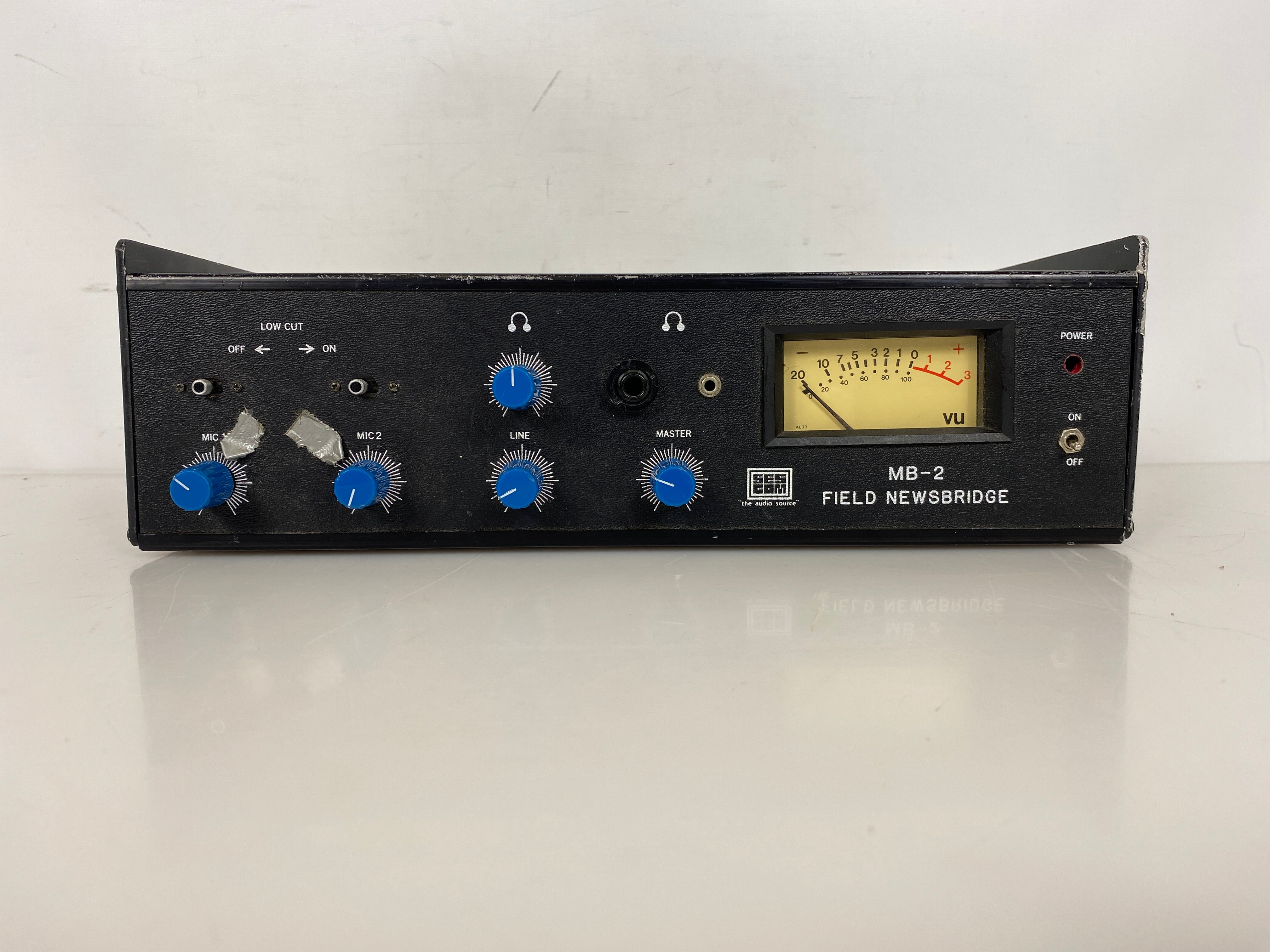 Sescom MB-2 Field Newsbridge Mic-Level Balancer