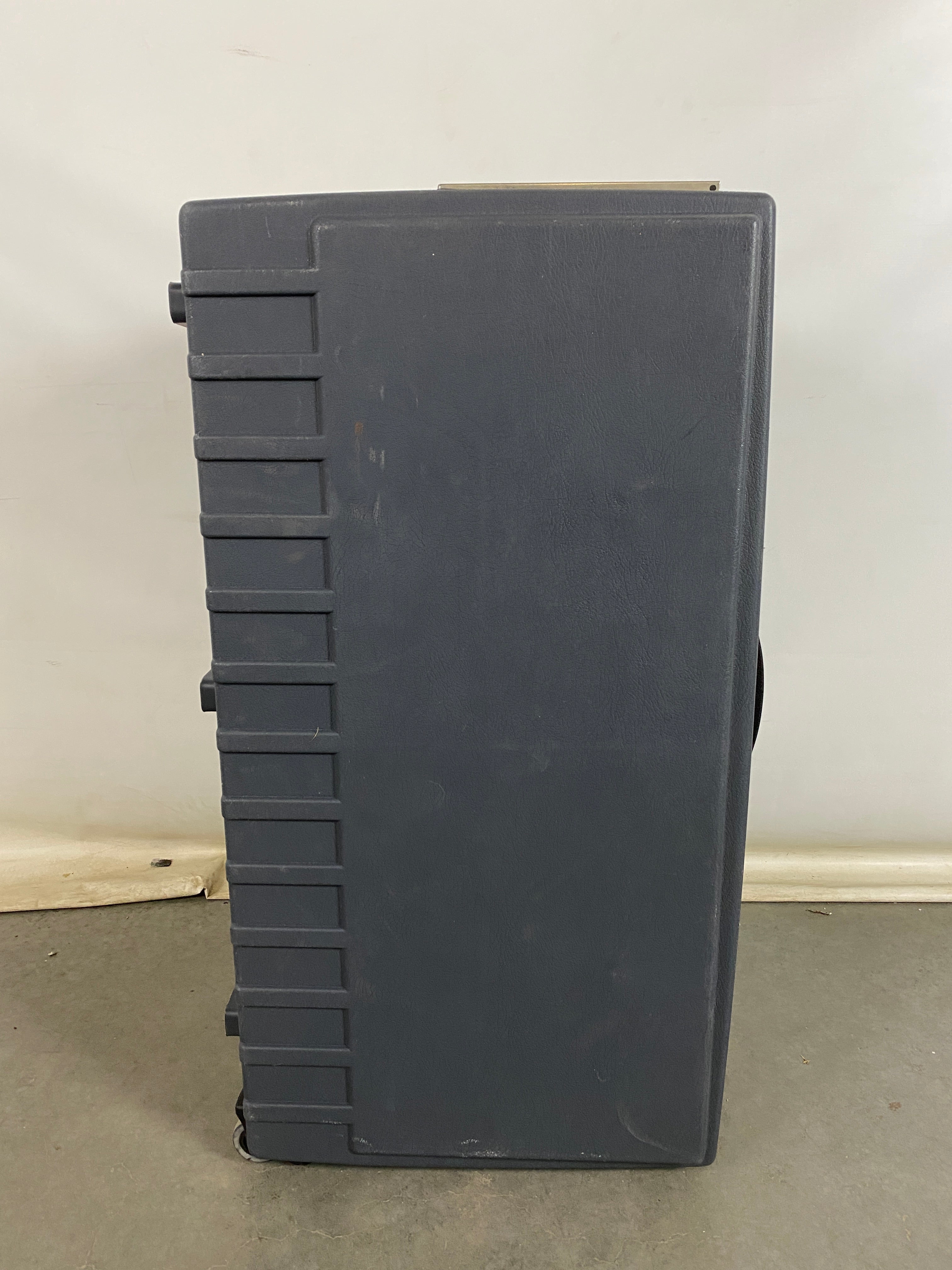 Hard-Shell Grey Carrying Case with Wheels