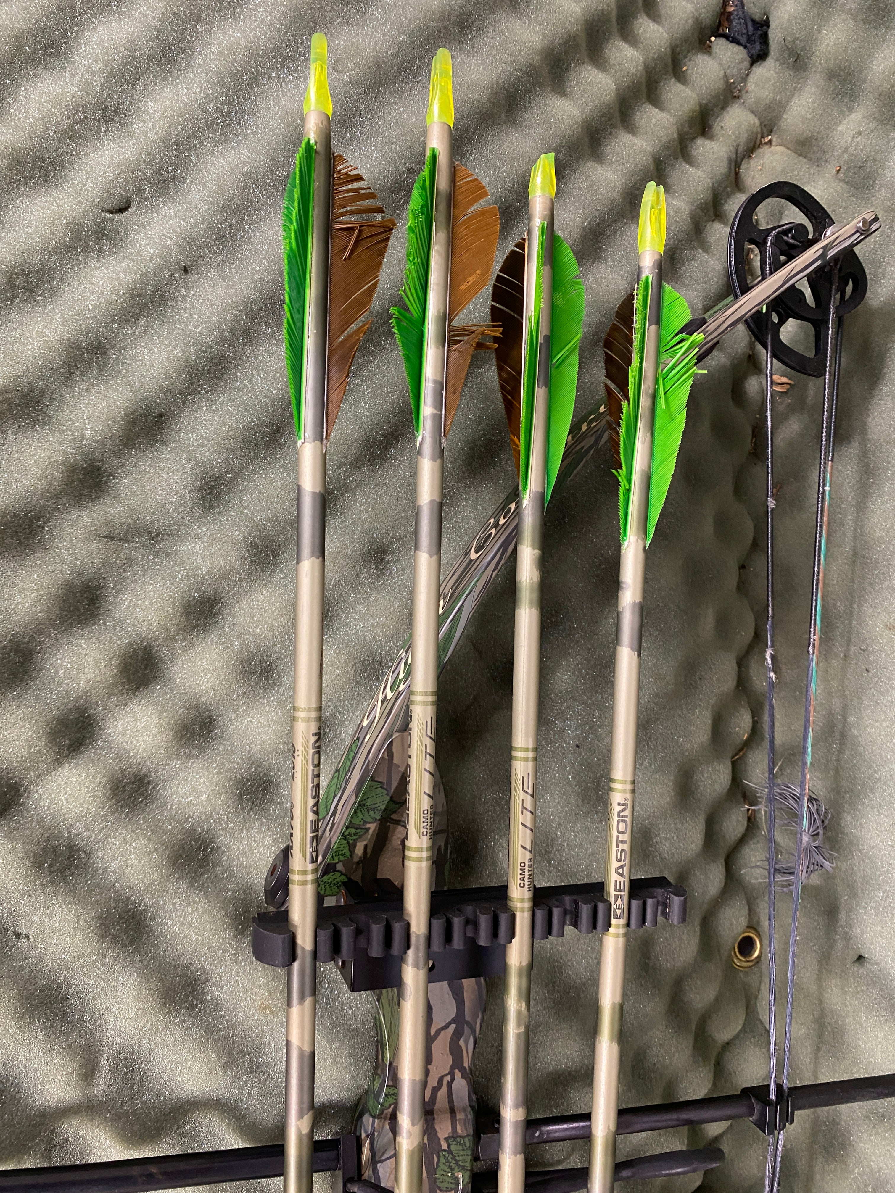 High Country Supreme Bow w/ Easton Arrows and Soft Case