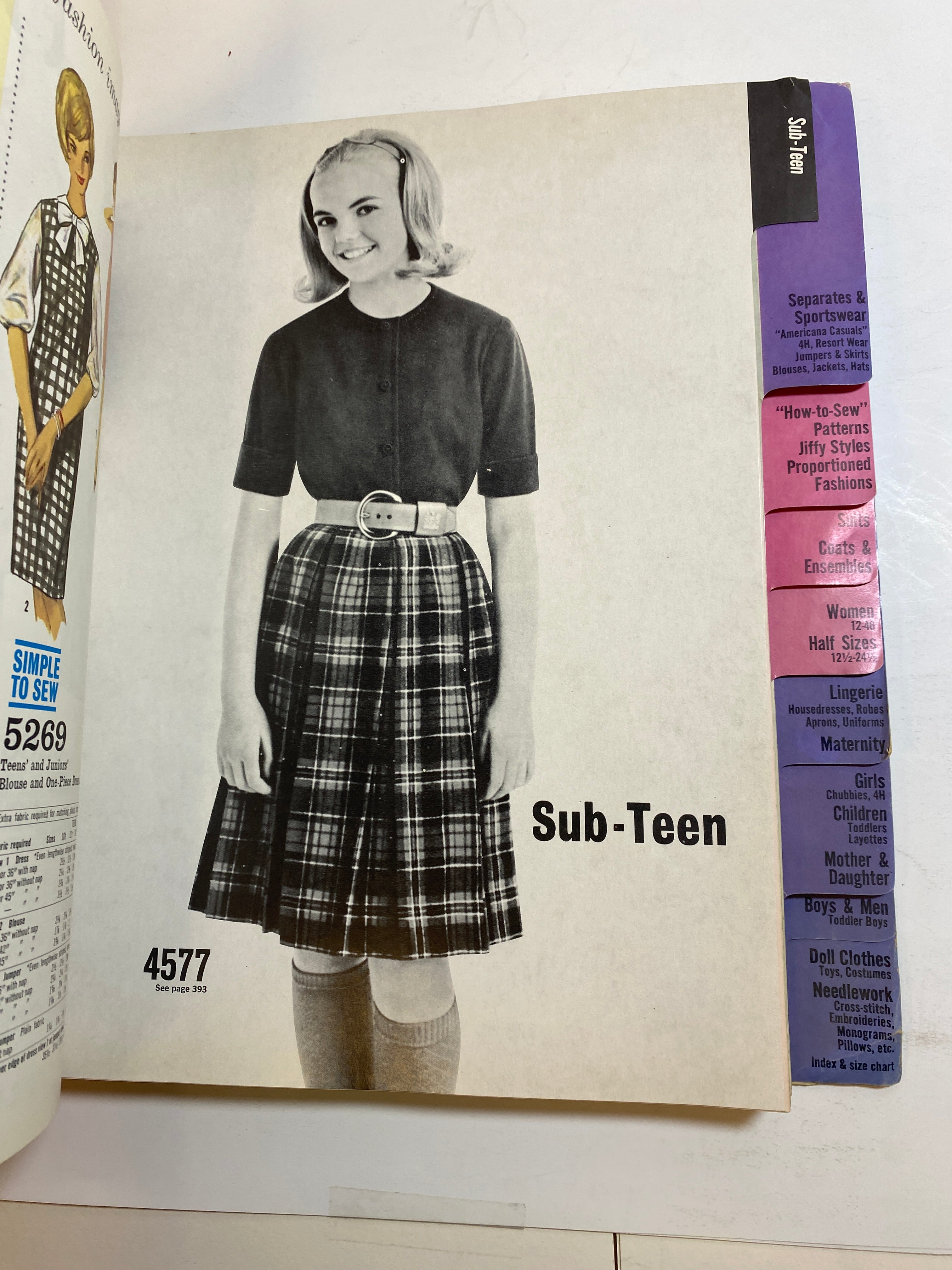 Simplicity Fall 1964 Counter Catalog Book