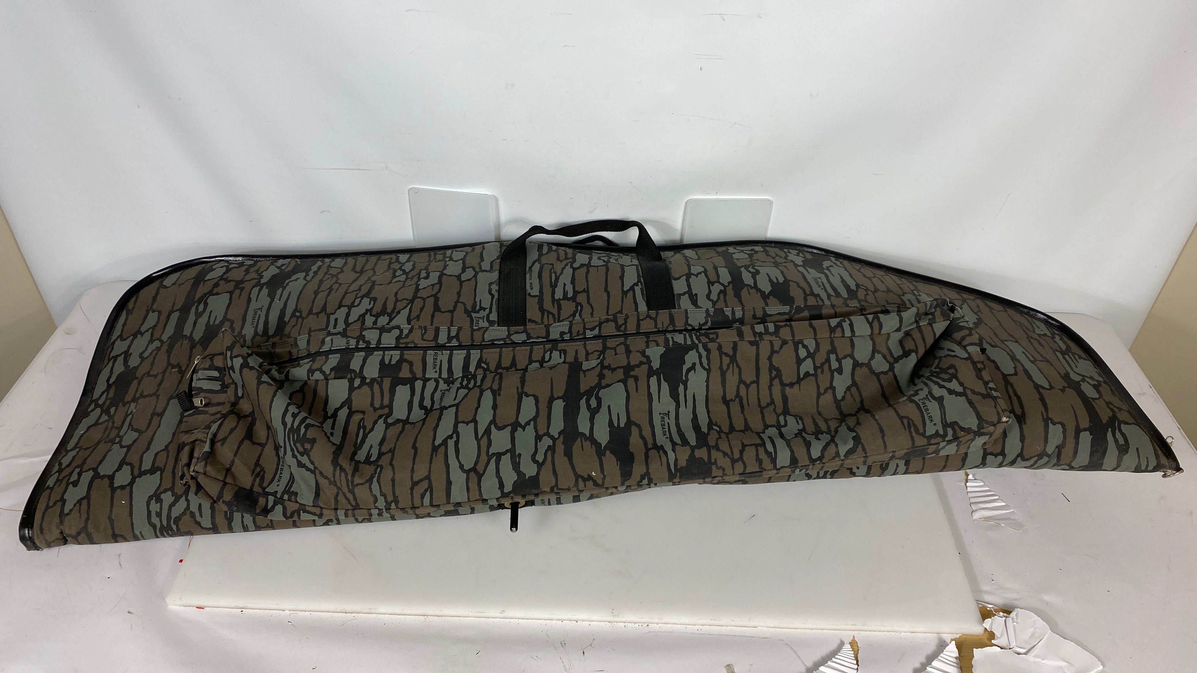 High Country Supreme Bow w/ Easton Arrows and Soft Case