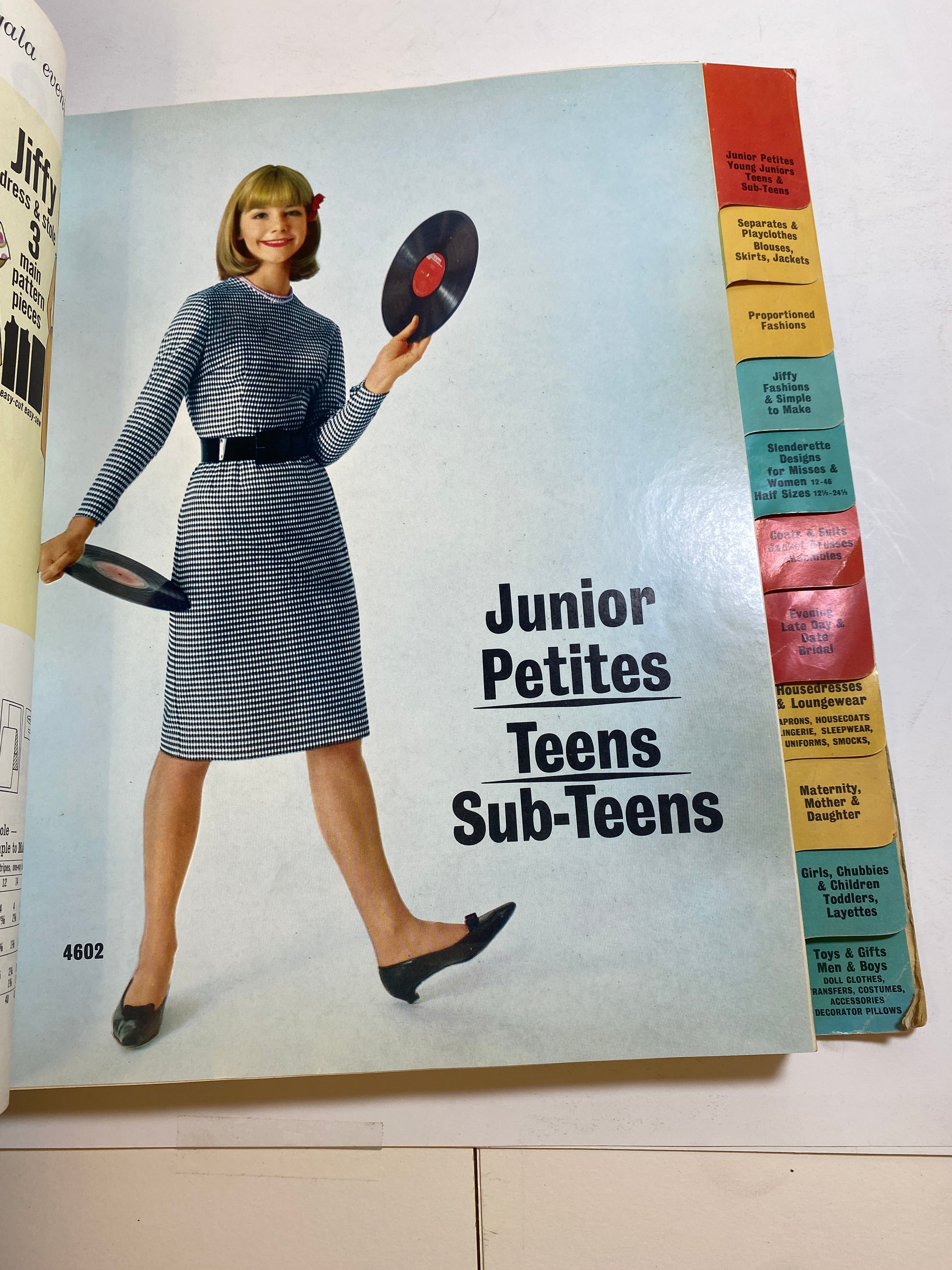 Simplicity Fall 1962 Counter Catalog Book