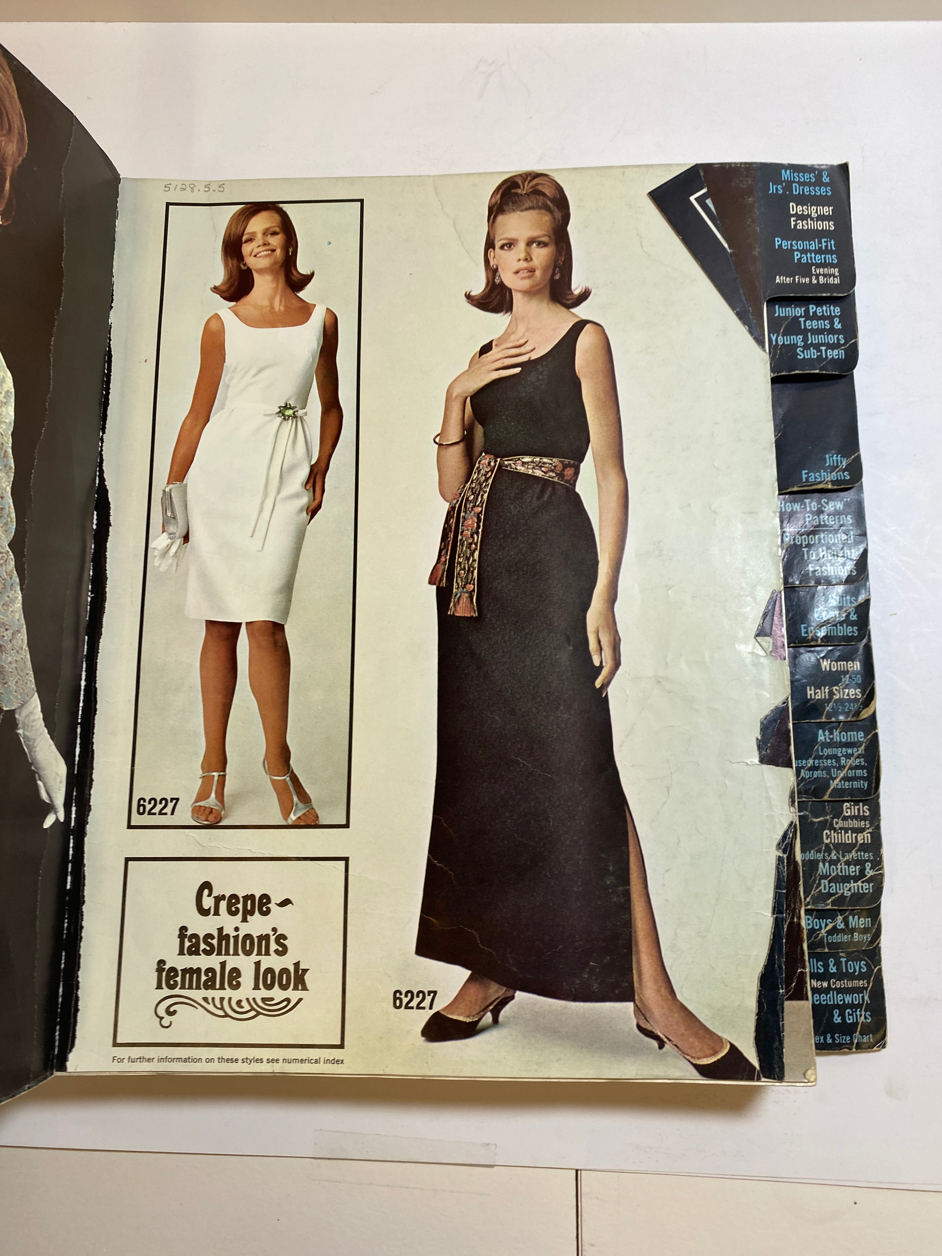 Simplicity November 1965 Holiday Counter Catalog Book