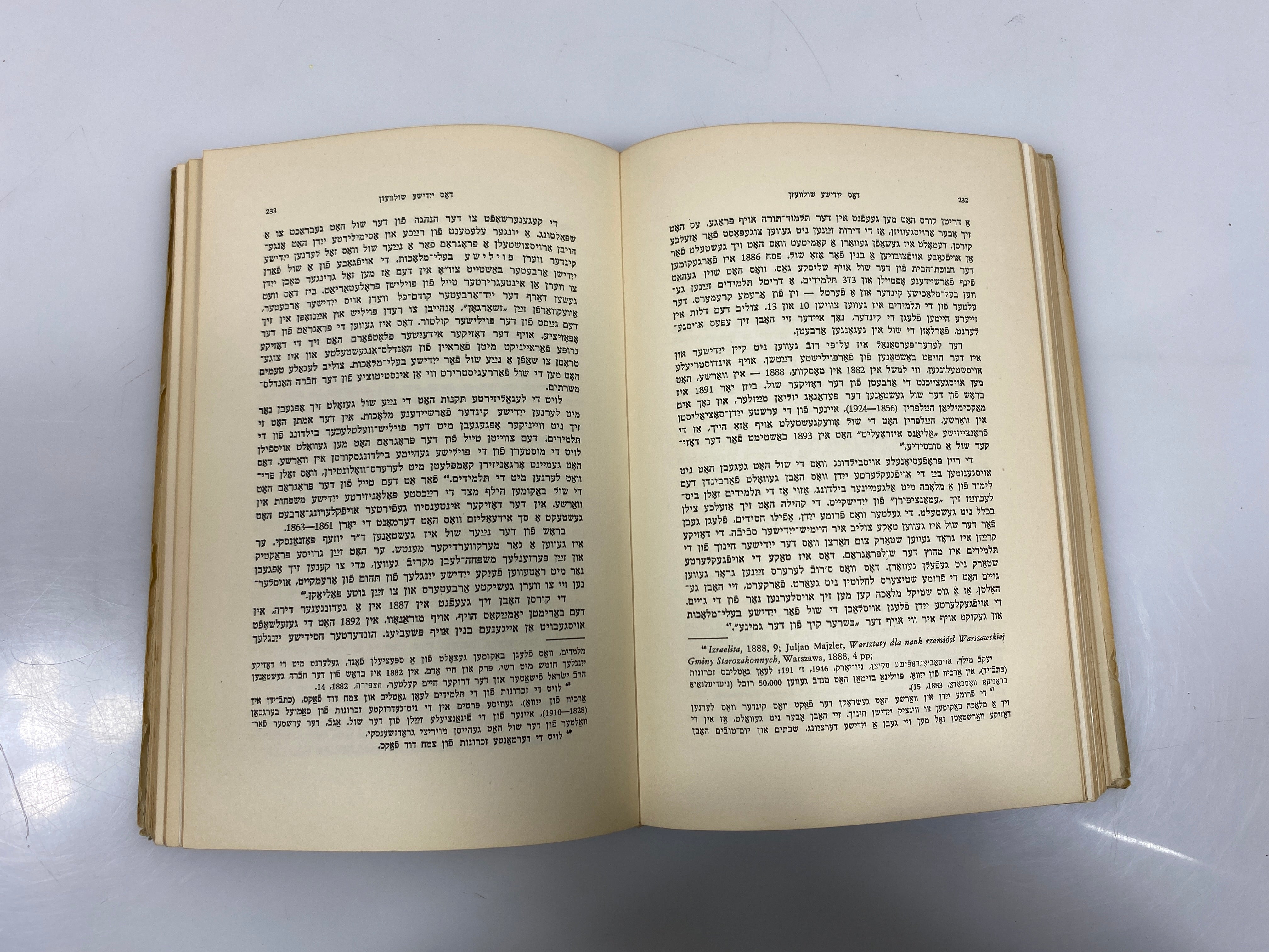 History of the Jews in Warsaw by Shatzky Vol. III in Yiddish 1953 SC