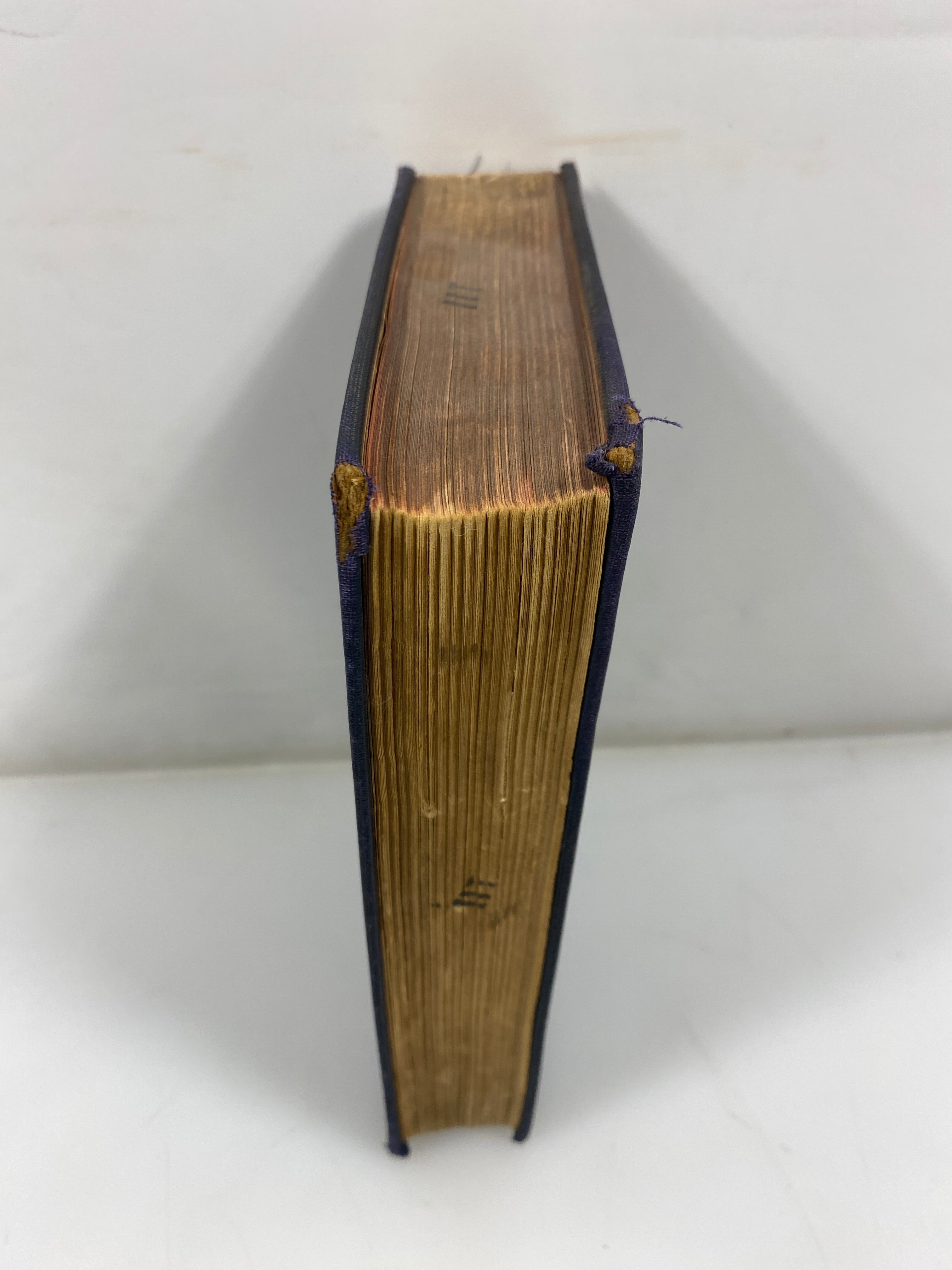 Four Hundred Million Customers by Carl Crow Ex-library 1937 HC