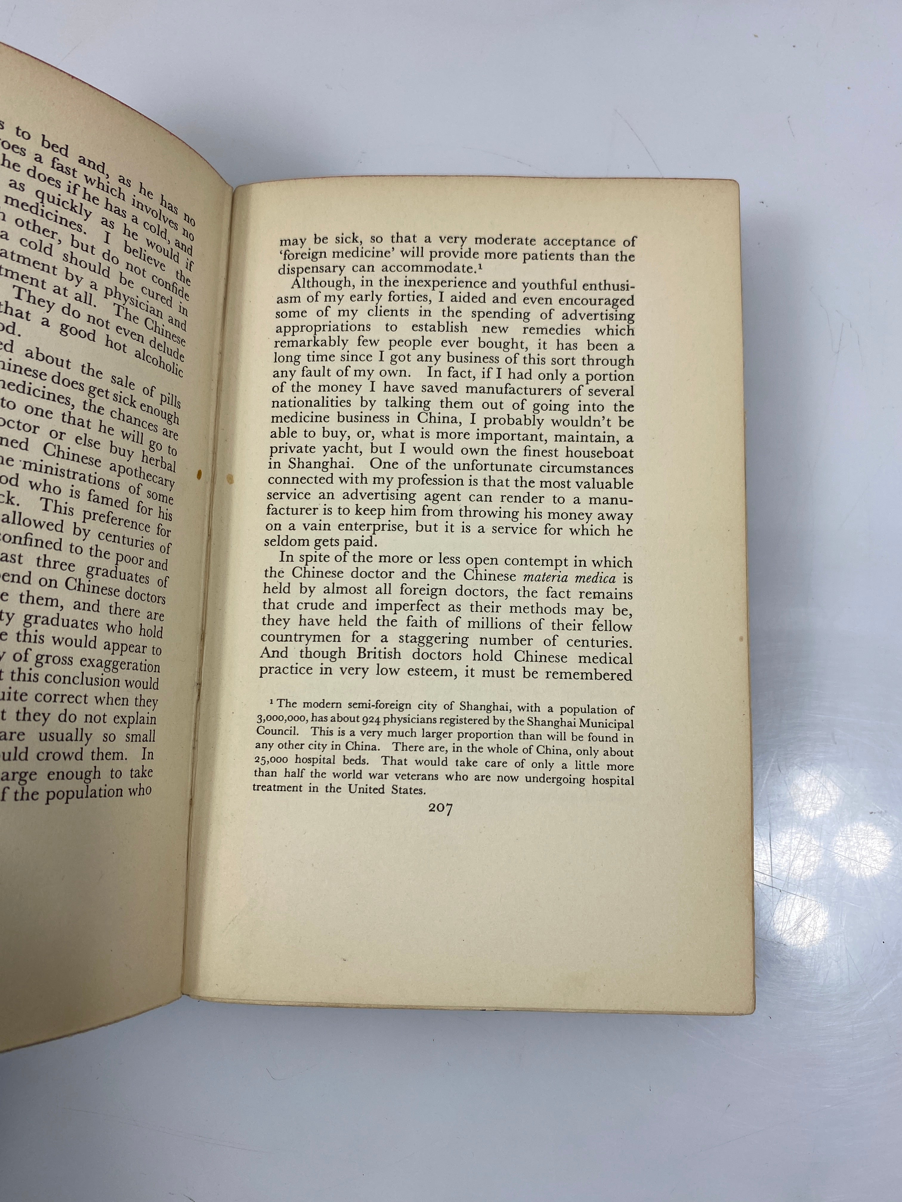 Four Hundred Million Customers by Carl Crow Ex-library 1937 HC