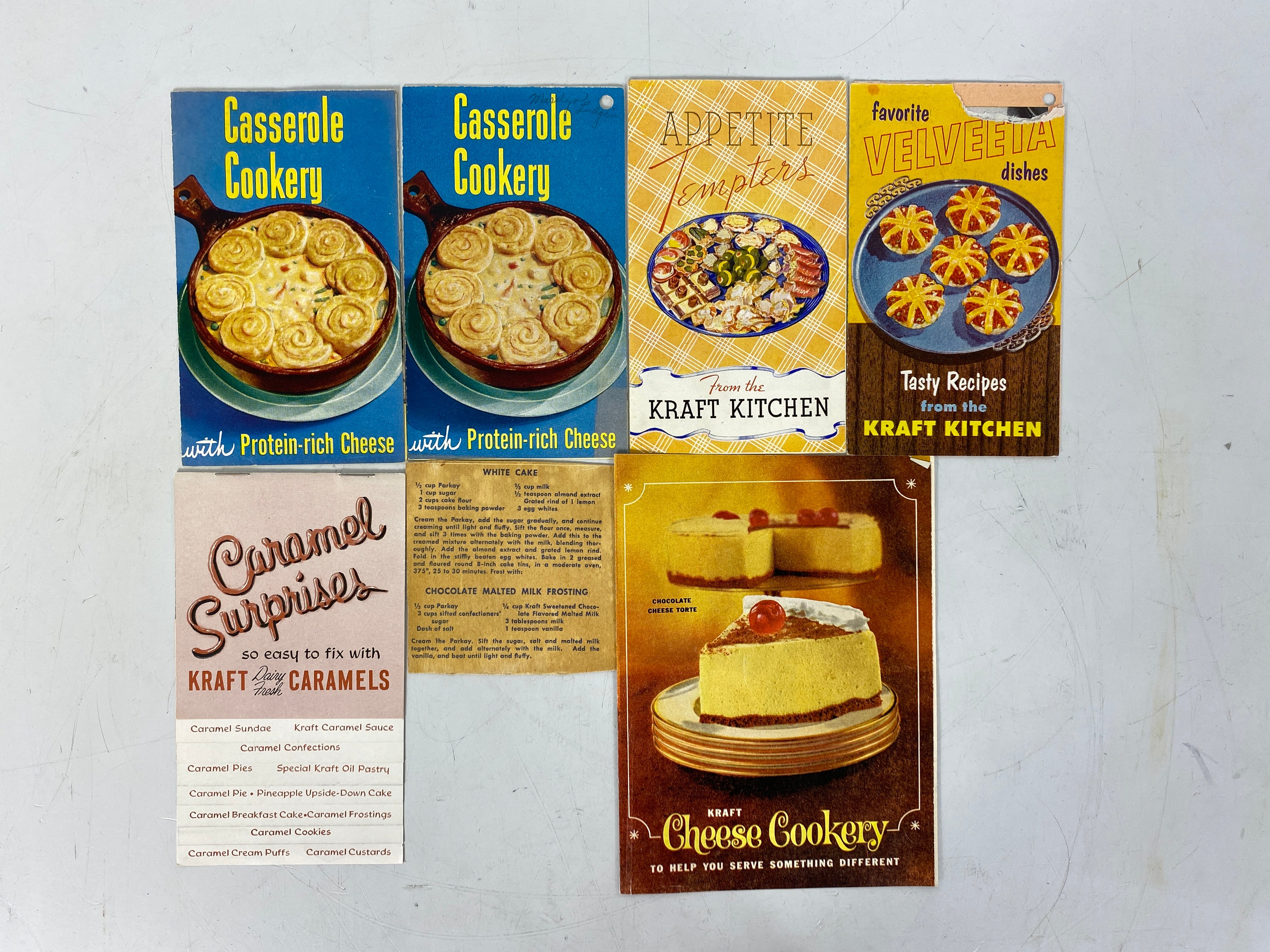 Lot of Vintage Kraft Recipe Booklets: Casseroles/Velveeta/Caramels c1950s