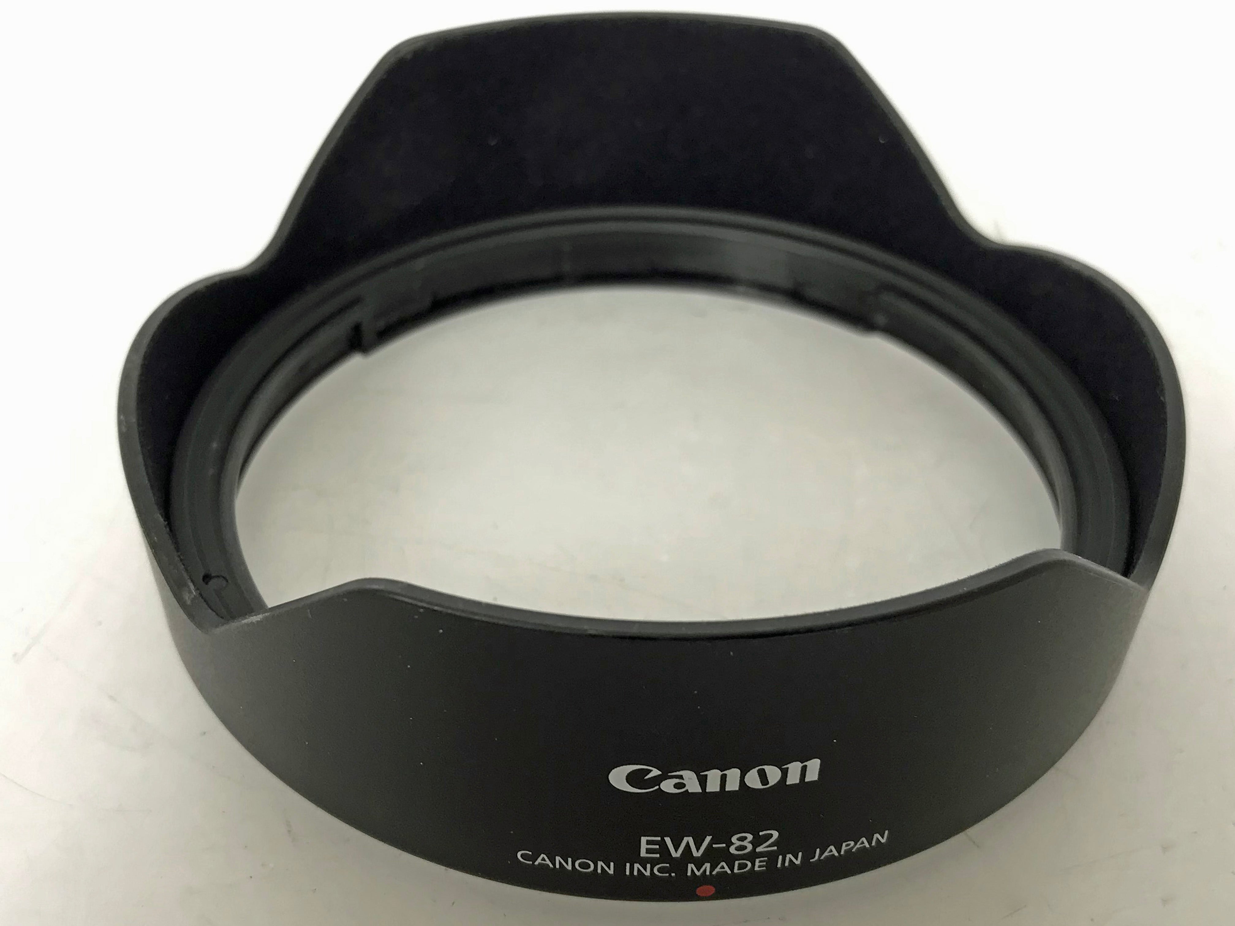 Canon EW-82 Camera Lens Hood