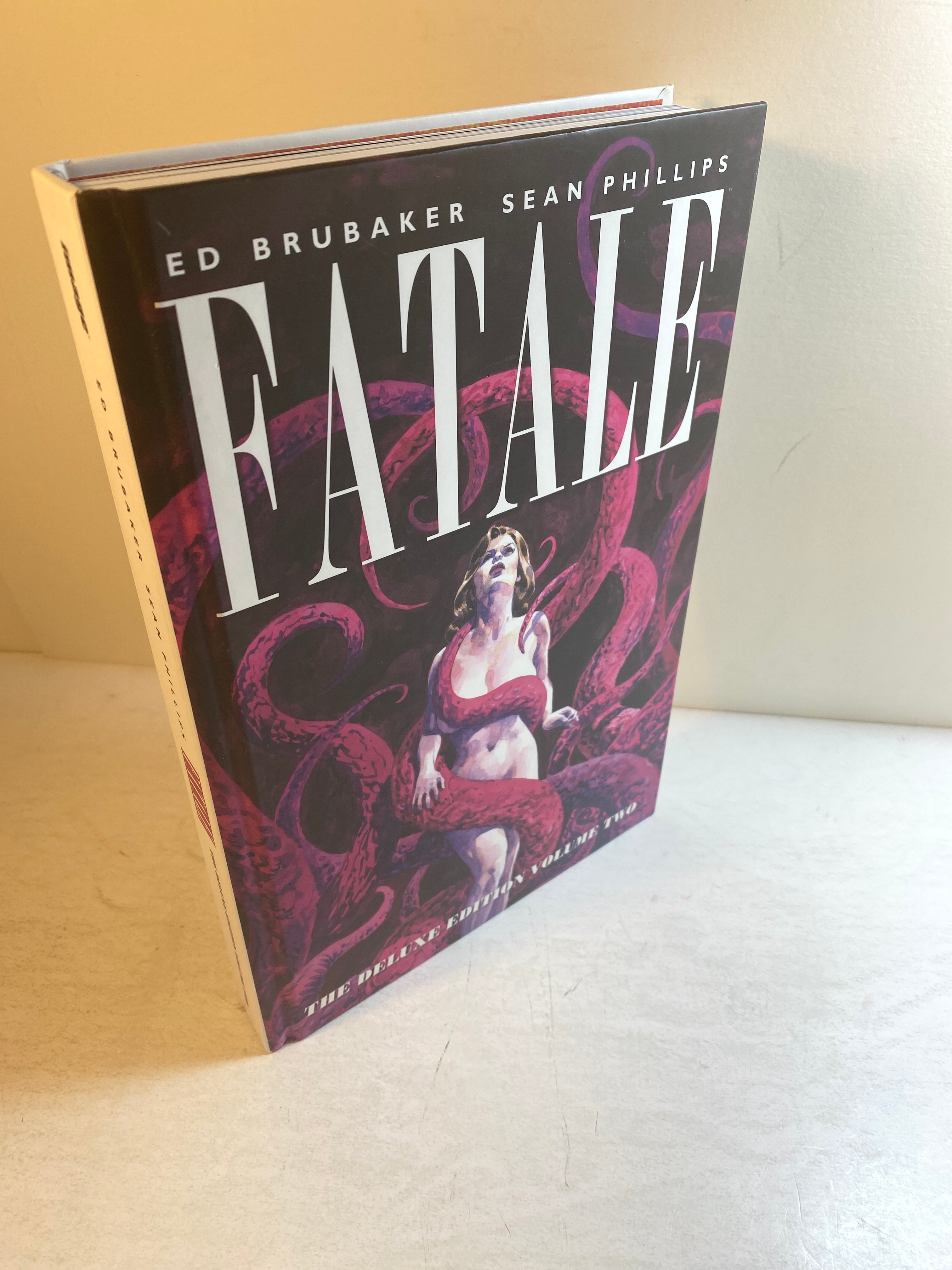 Fatale Deluxe Volume 2 Ed Brubaker Image Comics HC 2020
