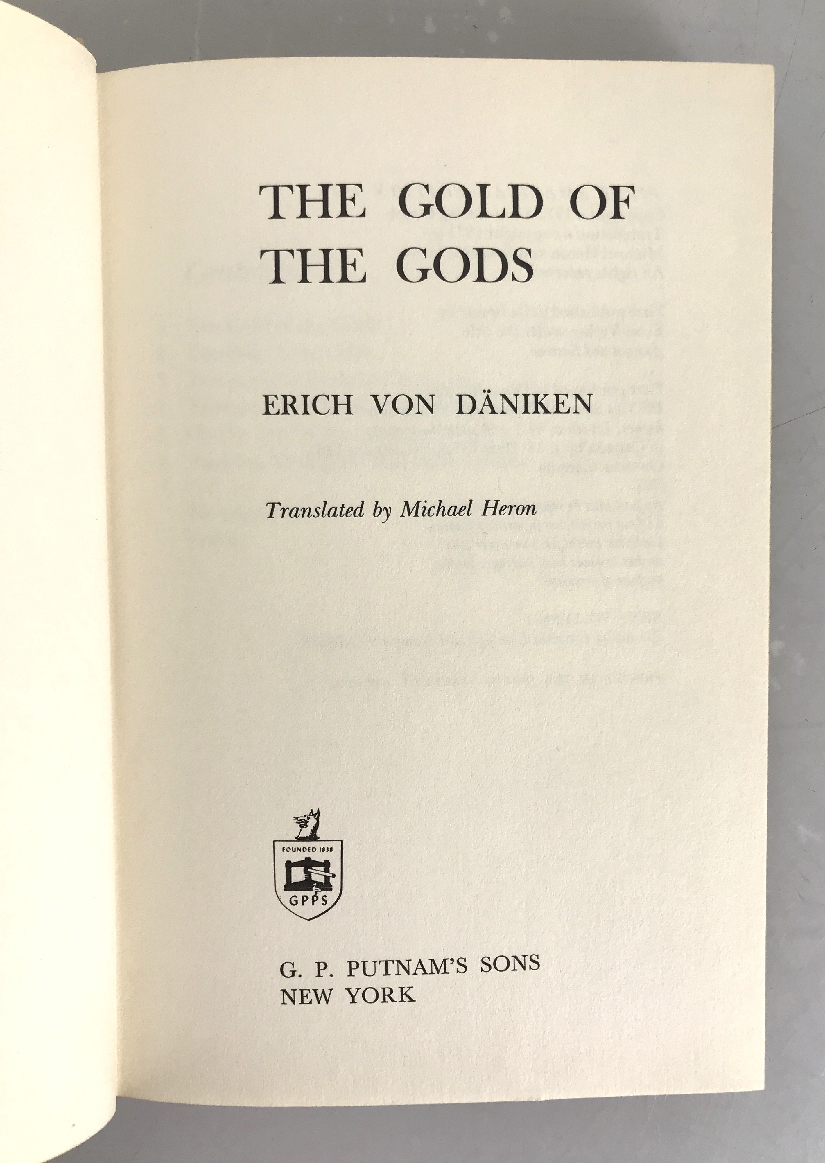 The Gold of the Gods Erich von Daniken First American Edition 1973 HC DJ
